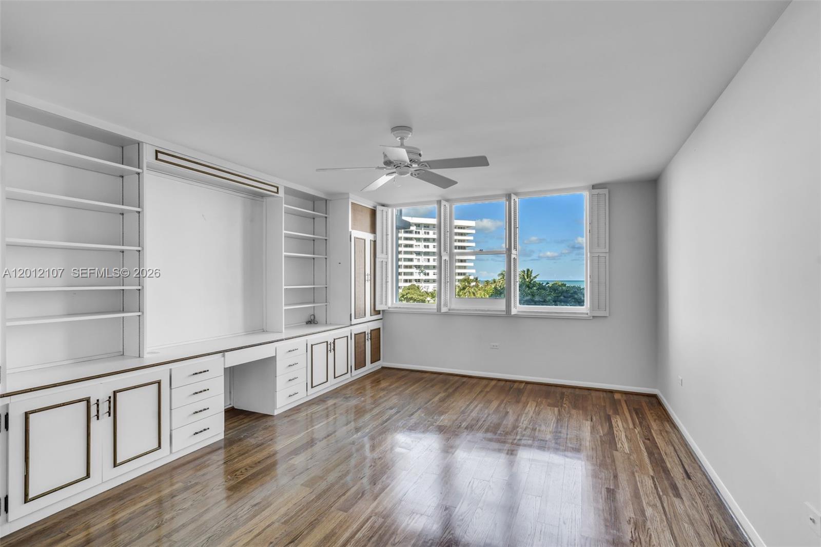ISLAND HOUSE APT INC - CO - Residential
