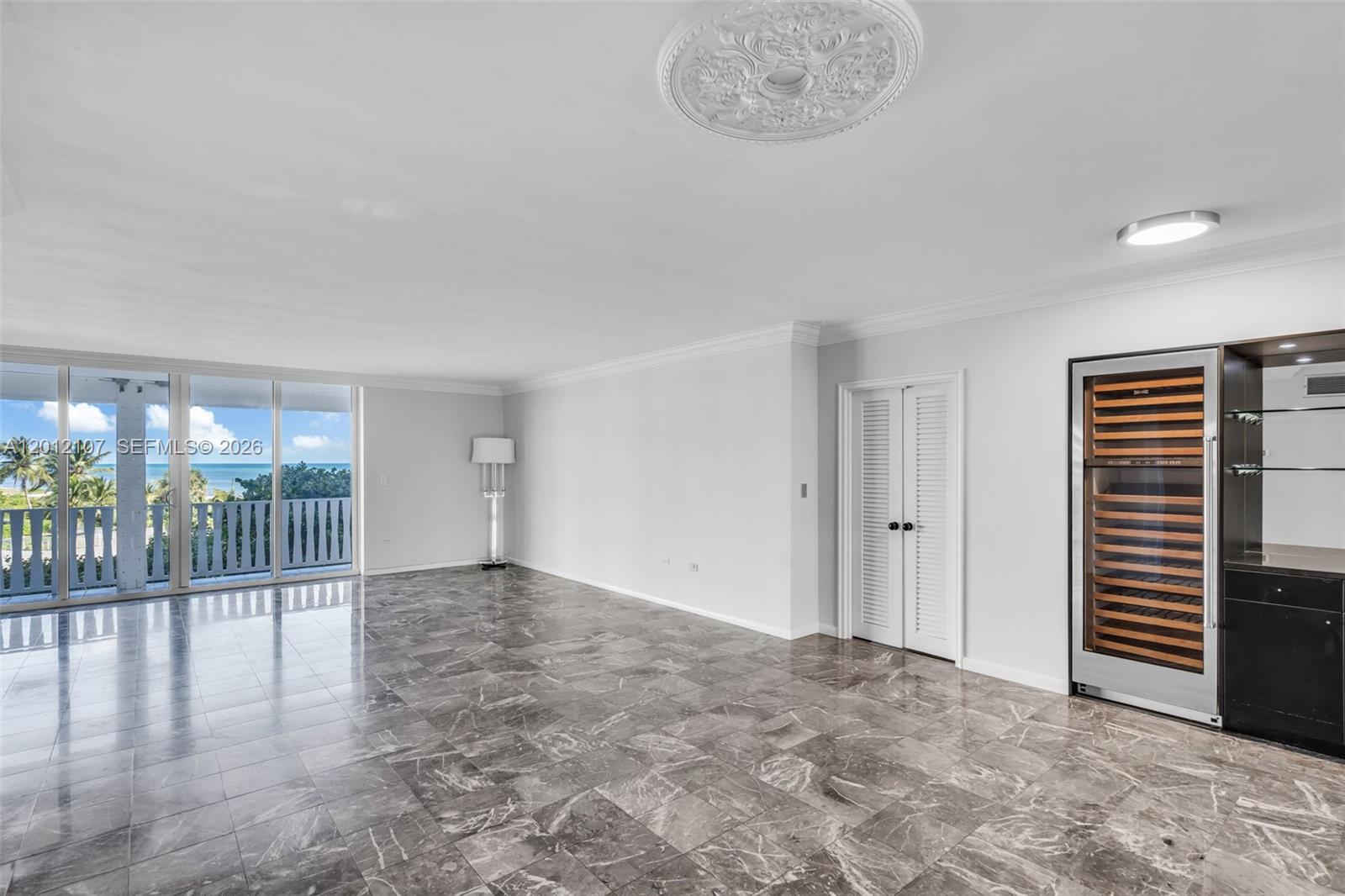 200 Ocean Lane Dr 407
