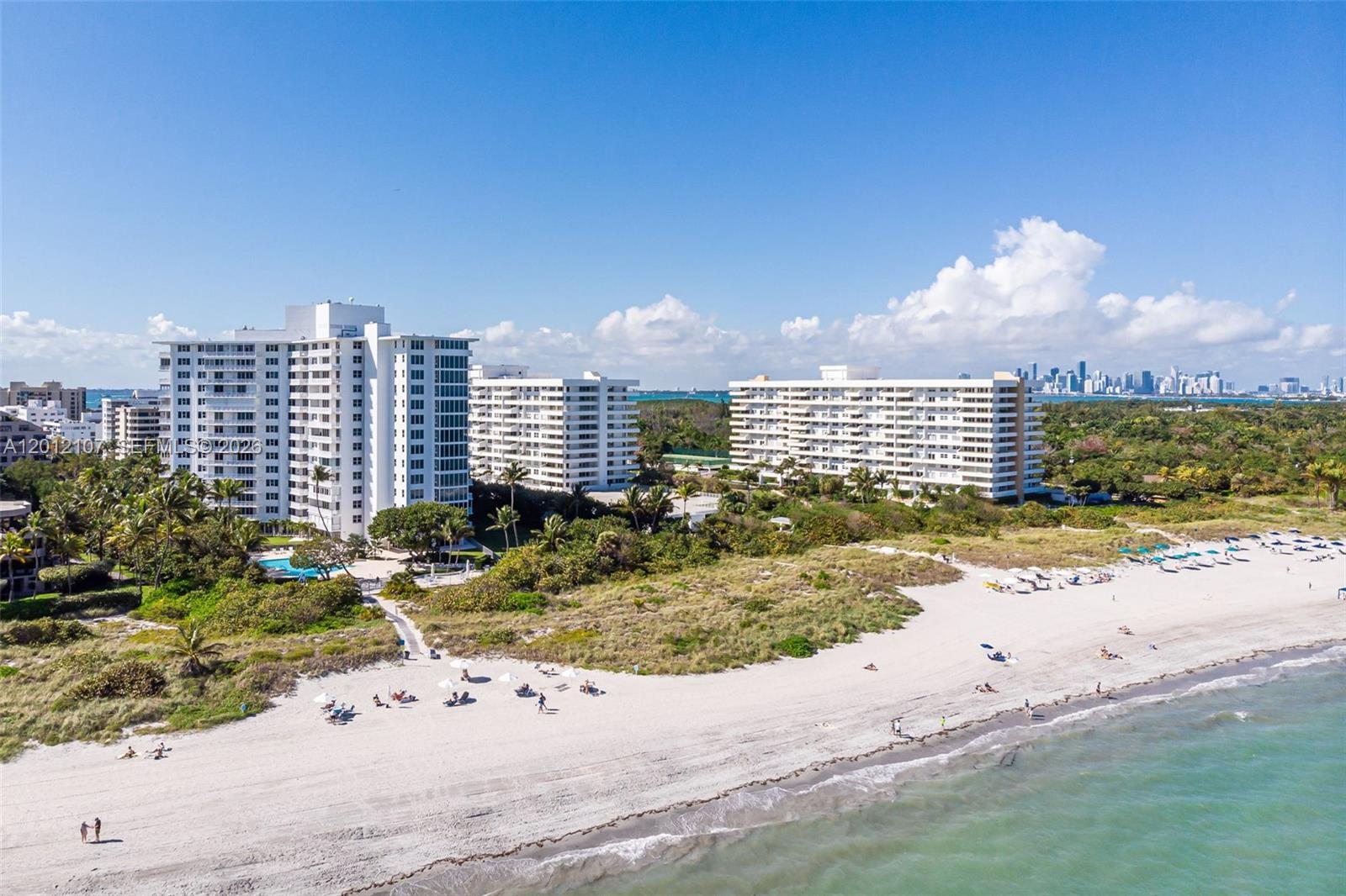 ISLAND HOUSE APT INC - CO - Residential