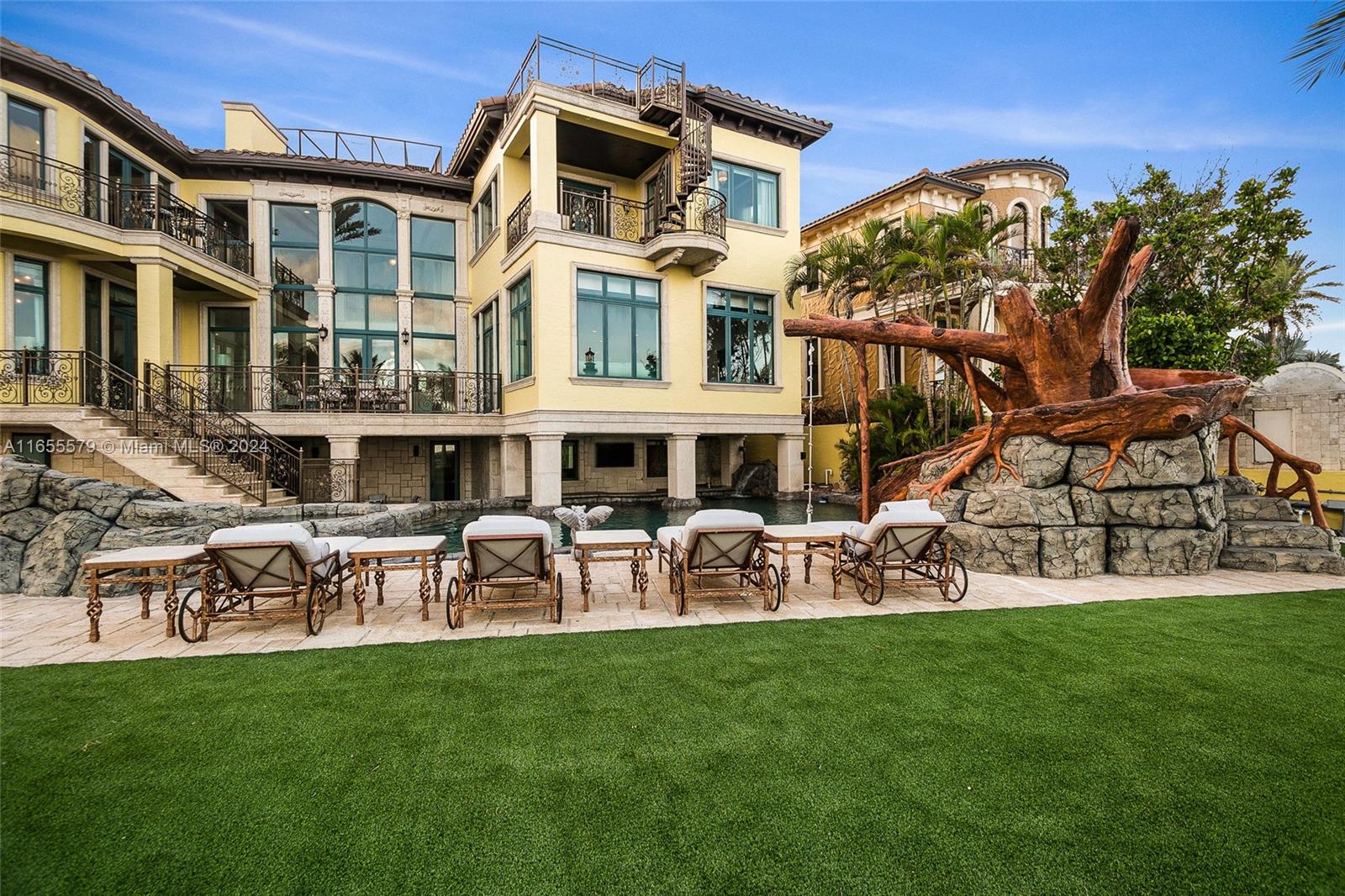 HILLSBORO SHORES SEC A - Residential Lease