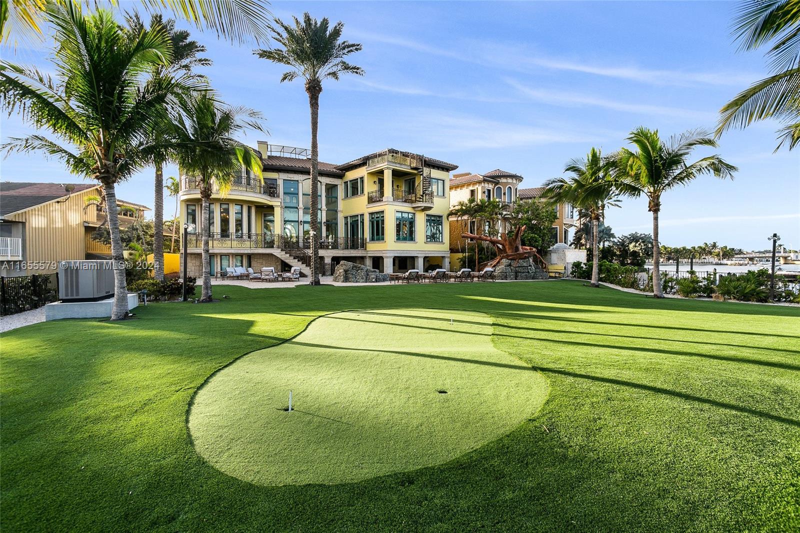 HILLSBORO SHORES SEC A - Residential Lease