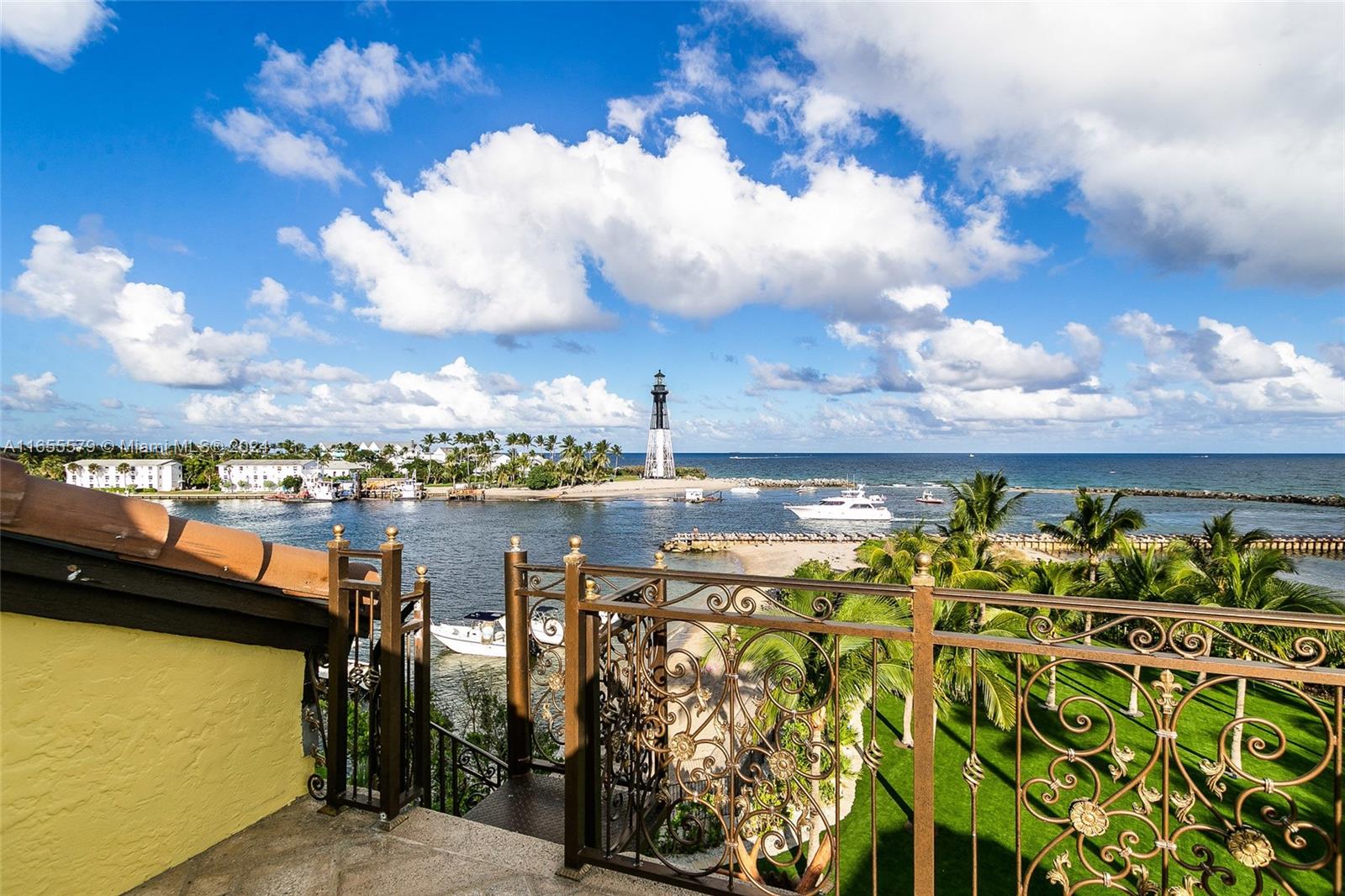 HILLSBORO SHORES SEC A - Residential Lease