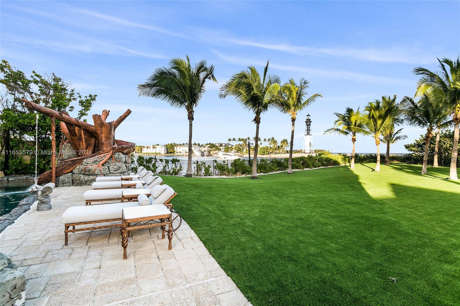 HILLSBORO SHORES SEC A - Residential Lease