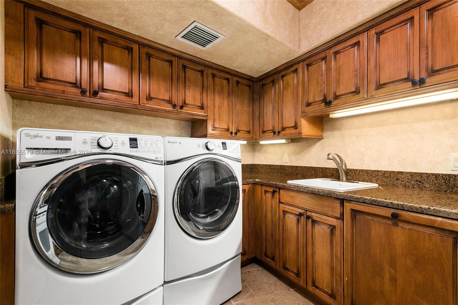 HILLSBORO SHORES SEC A - Residential Lease