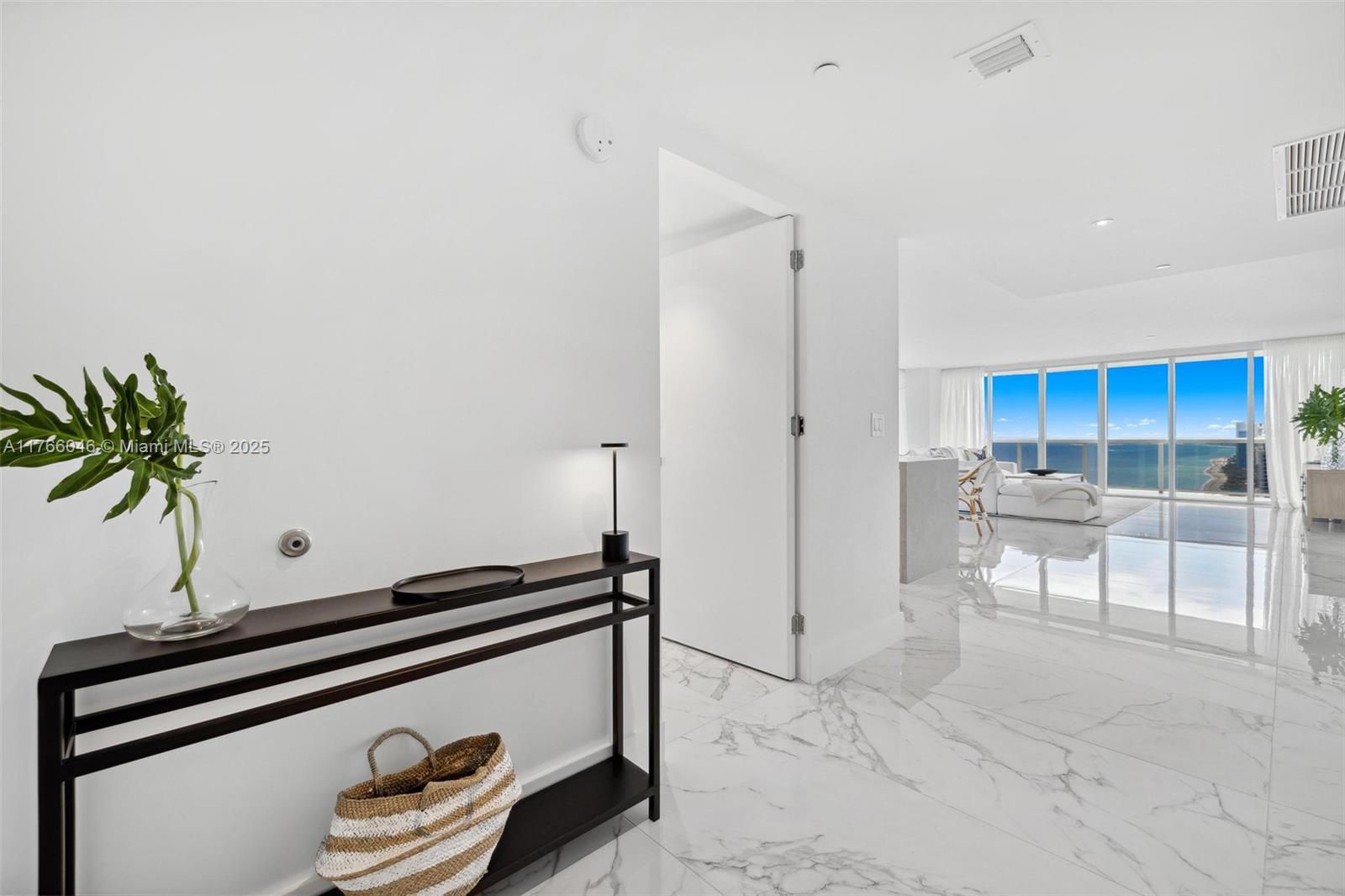 1830 S Ocean Dr 4502