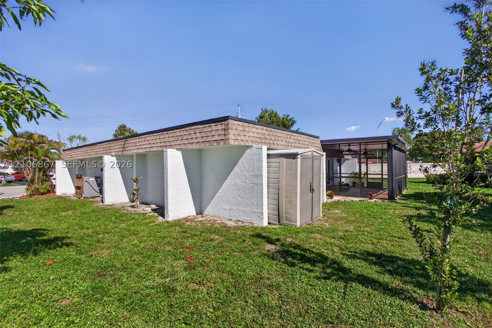 5508 Guava Cir