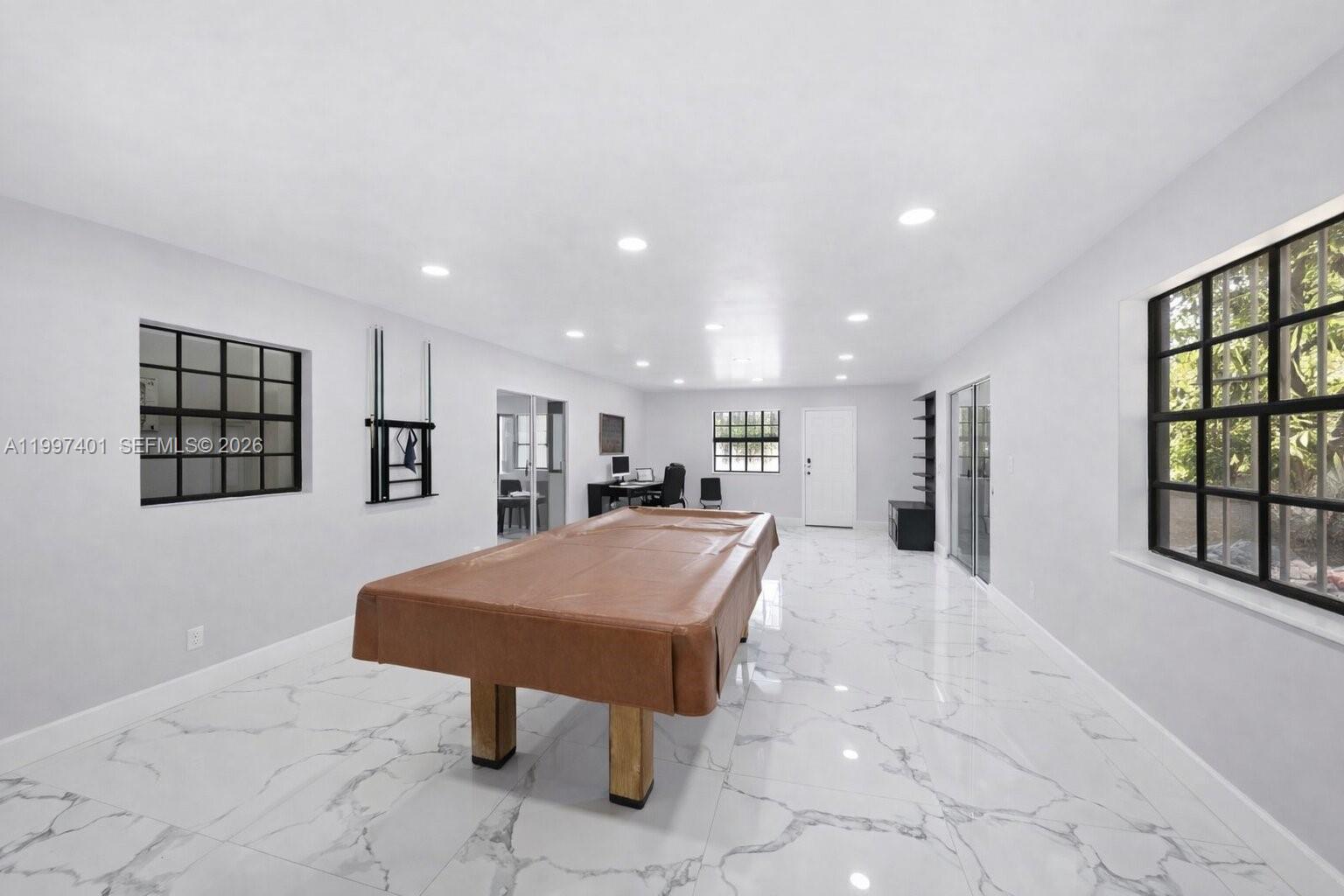 PRINCETONIAN WEST - Residential