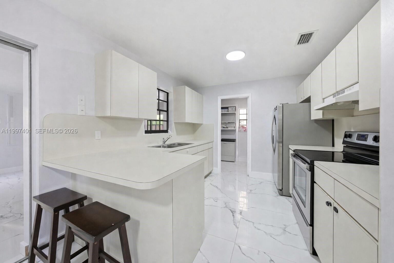 PRINCETONIAN WEST - Residential