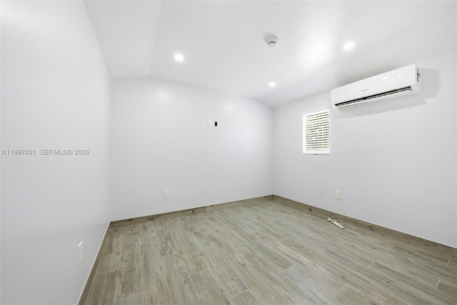 PRINCETONIAN WEST - Residential