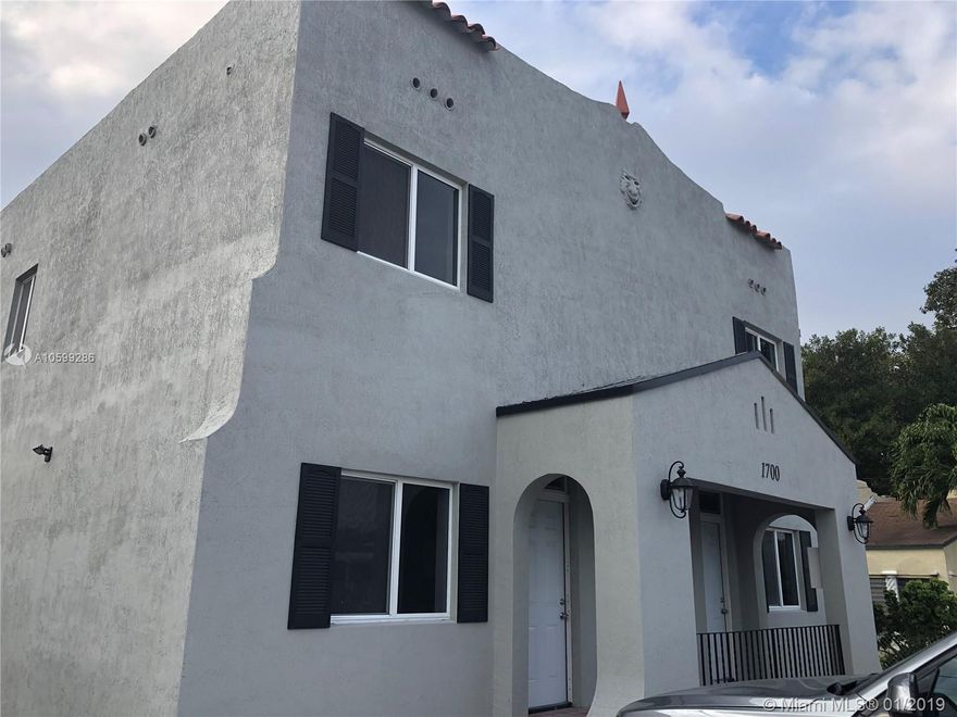 Completely Remodeled Brand New Unit in a Multifamily 2-story building of 8 units total. This 2 Bed + 1 Bath is in the ground level. Amazing Location: 5' from Jackson Memorial and 1 block down the Miami River.