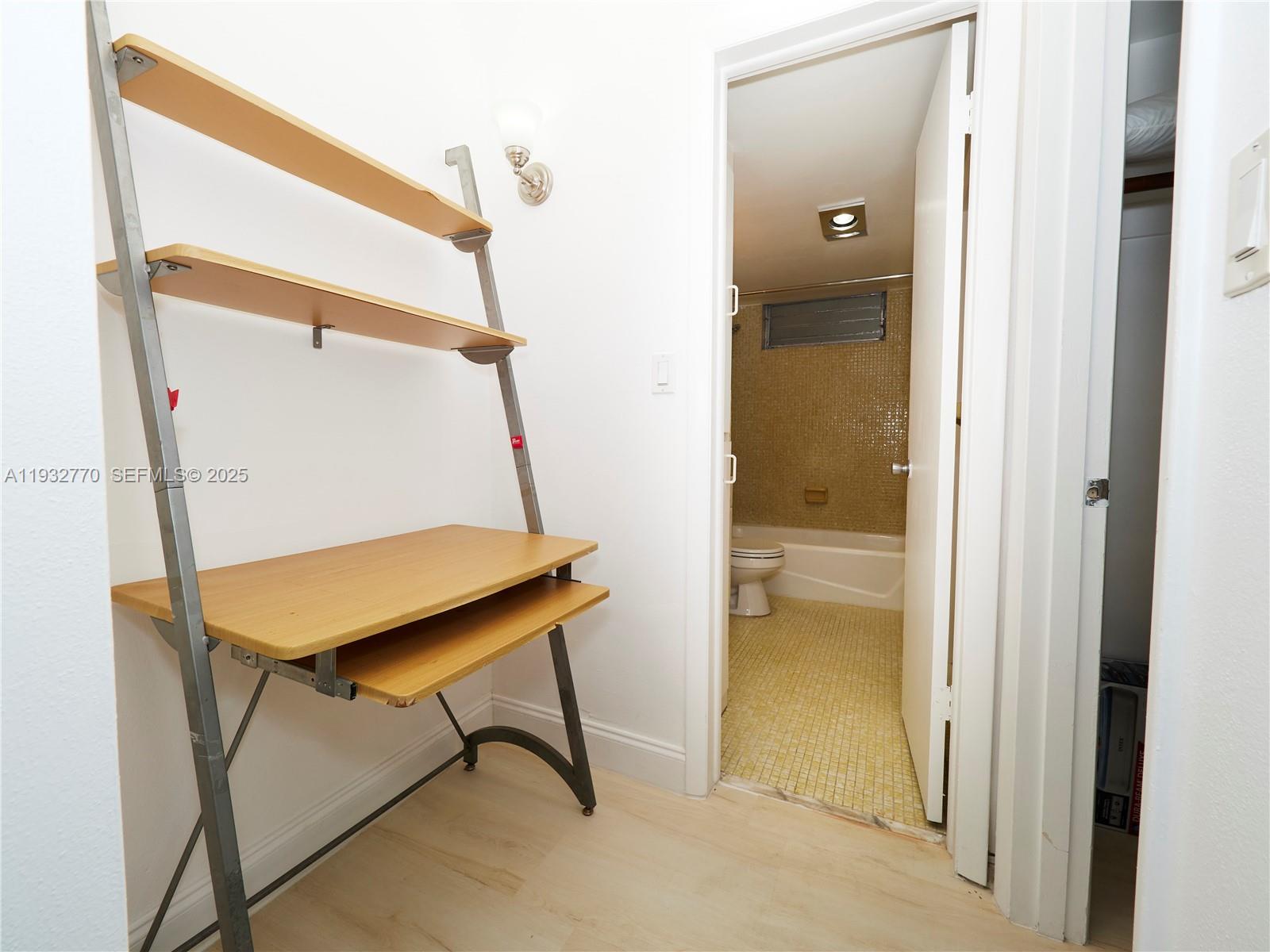 POINT EAST SEC II CONDO - Residential