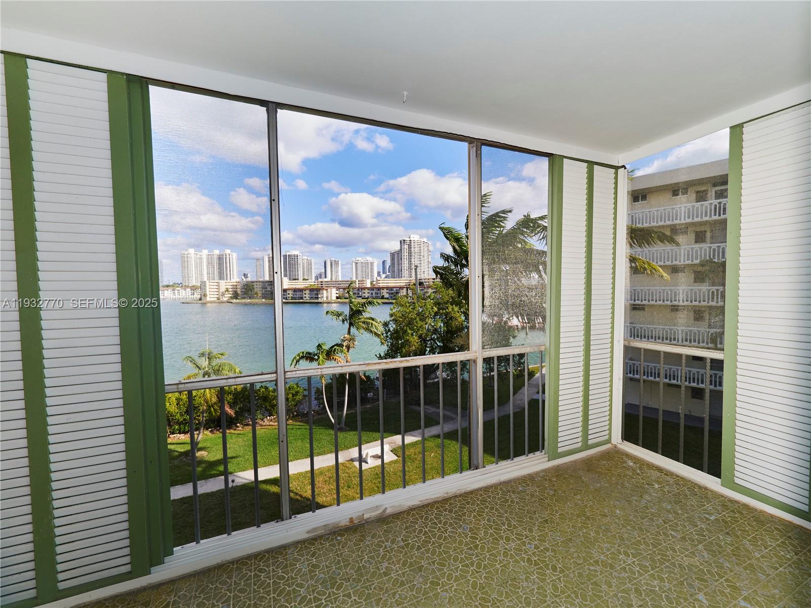 POINT EAST SEC II CONDO - Residential