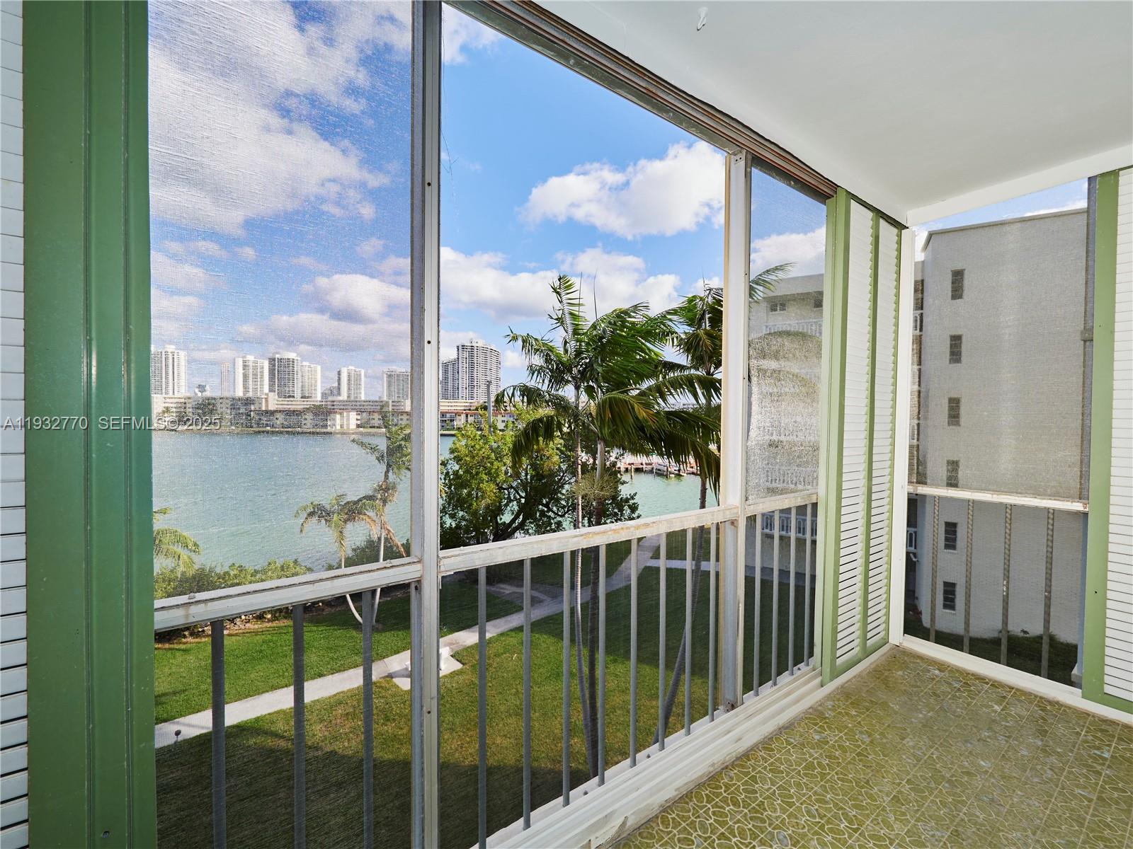 POINT EAST SEC II CONDO - Residential