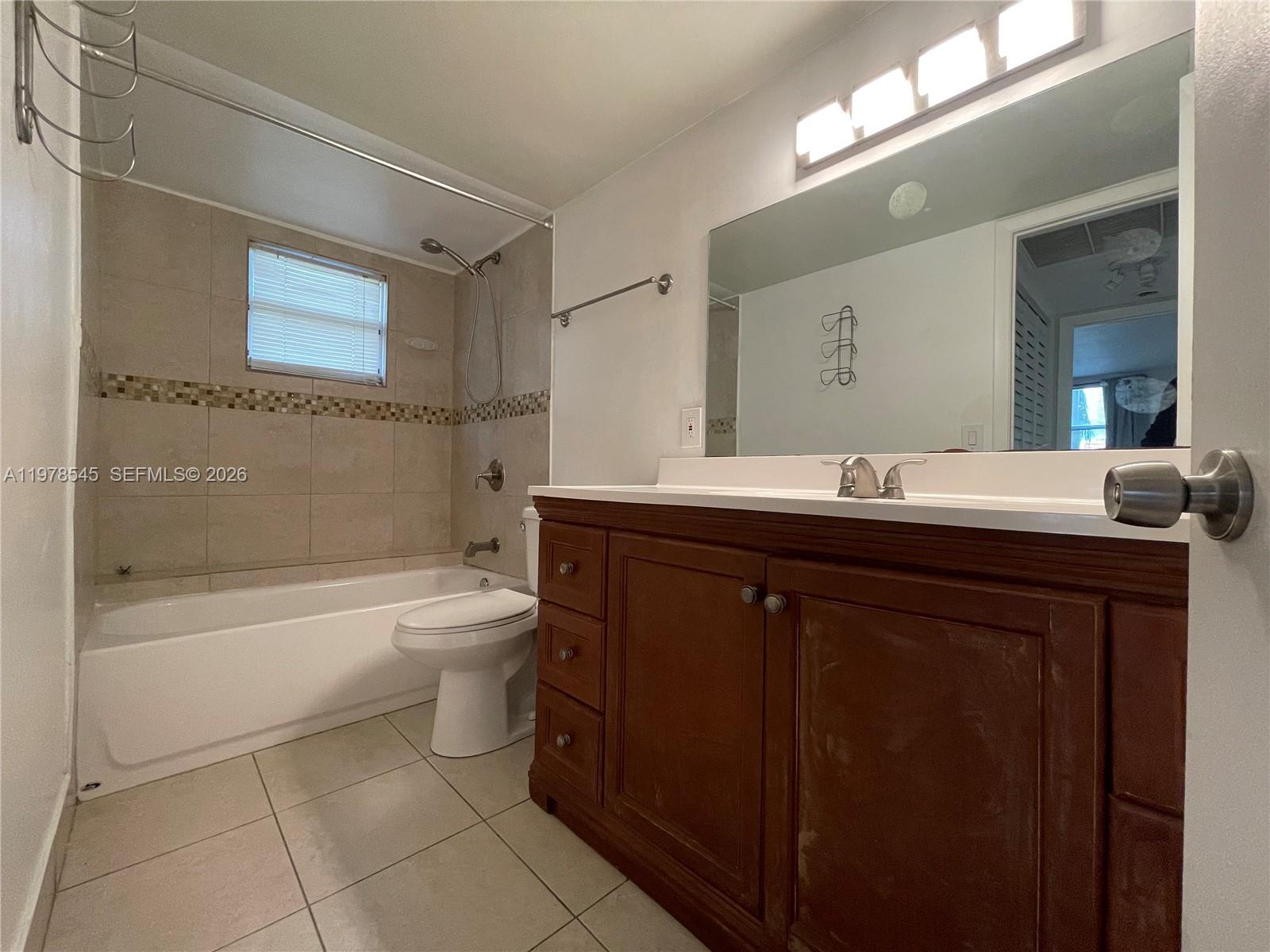 LAS VISTAS AT DORAL CONDO - Residential Lease