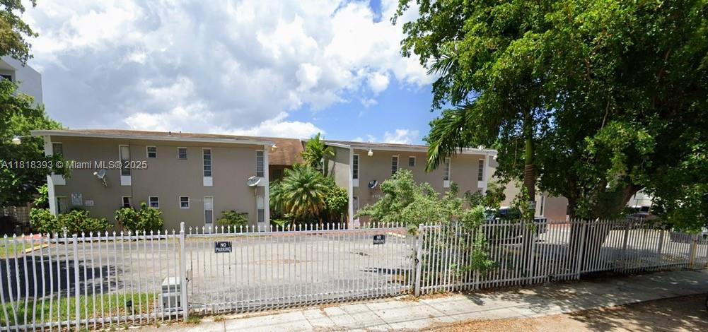 Property for Sale at 1525 Nw 19th Ter 15, Miami, Broward County, Florida - Bedrooms: 1 
Bathrooms: 1  - $156,999