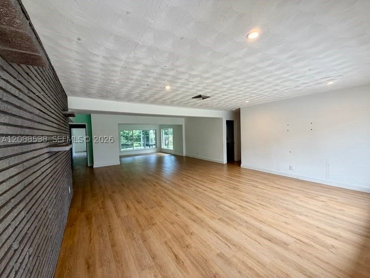 252 SW 61st Ave