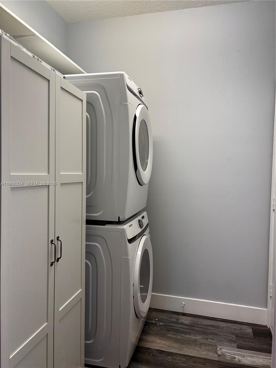 KINGS ISLE PH VII-A REPLA - Residential