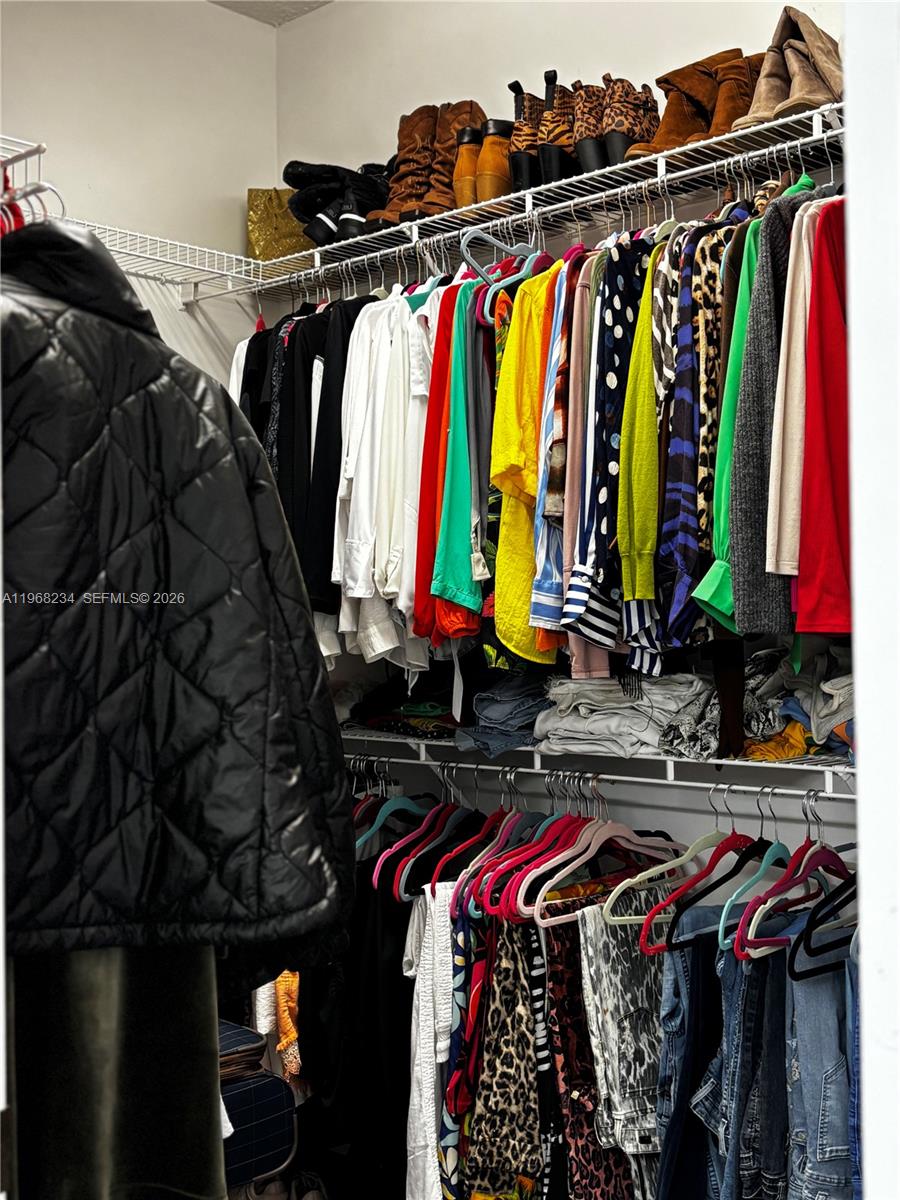 KINGS ISLE PH VII-A REPLA - Residential