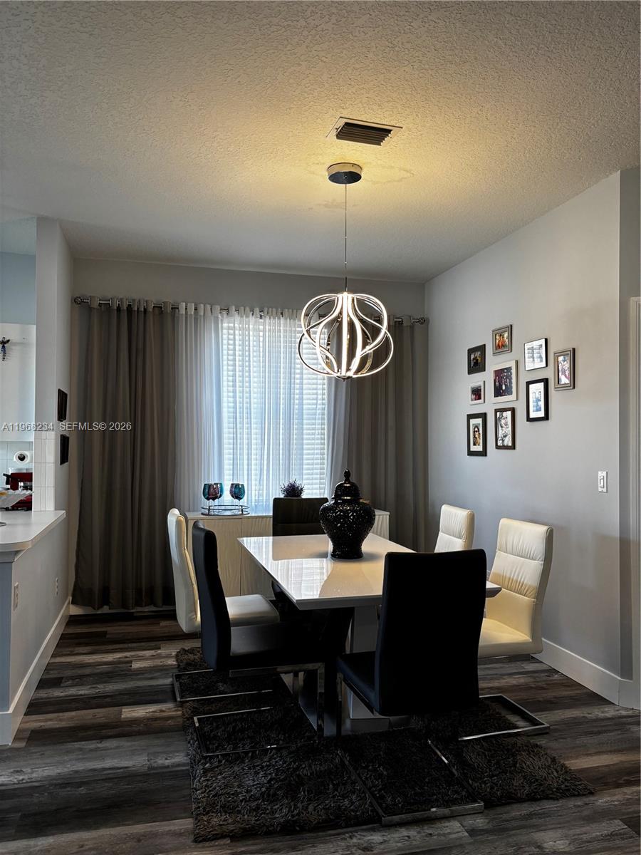 KINGS ISLE PH VII-A REPLA - Residential