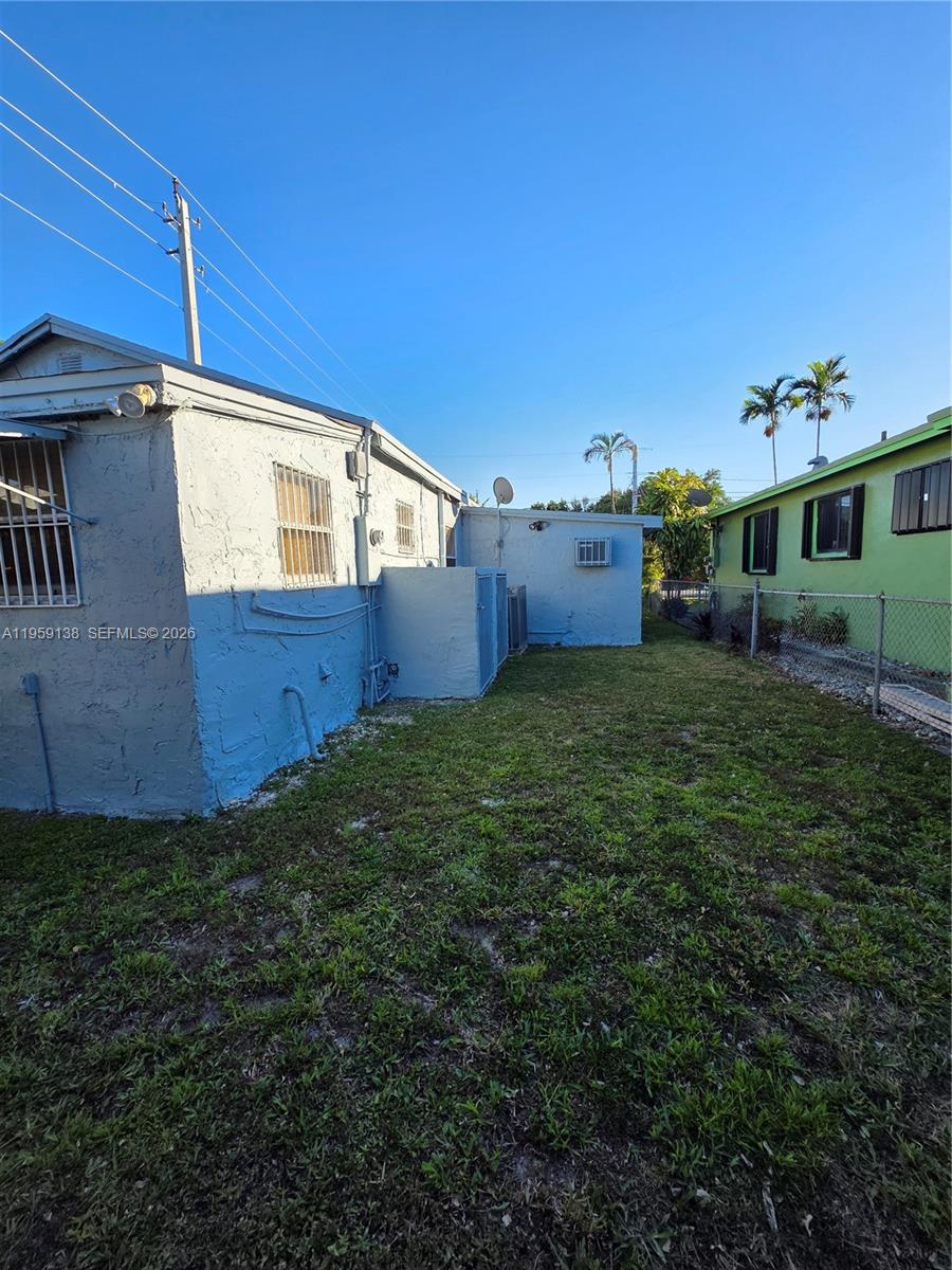 SYROLA PINES - Residential