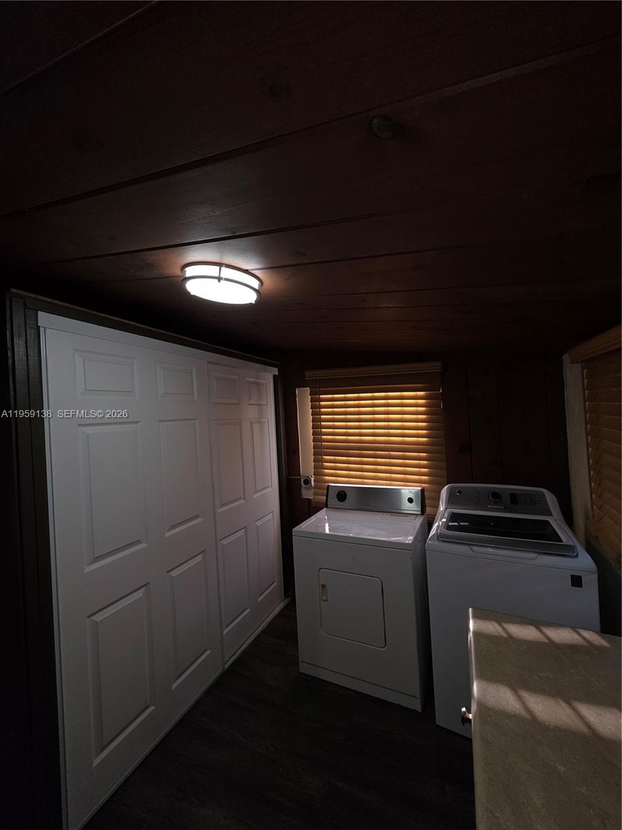 SYROLA PINES - Residential