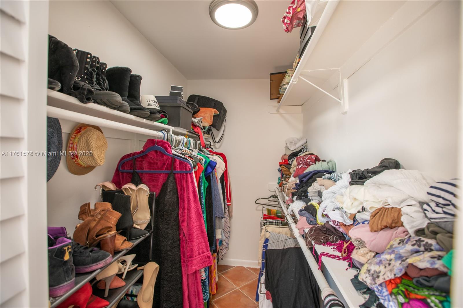 NORTH BAY VILLAS CONDO - Residential