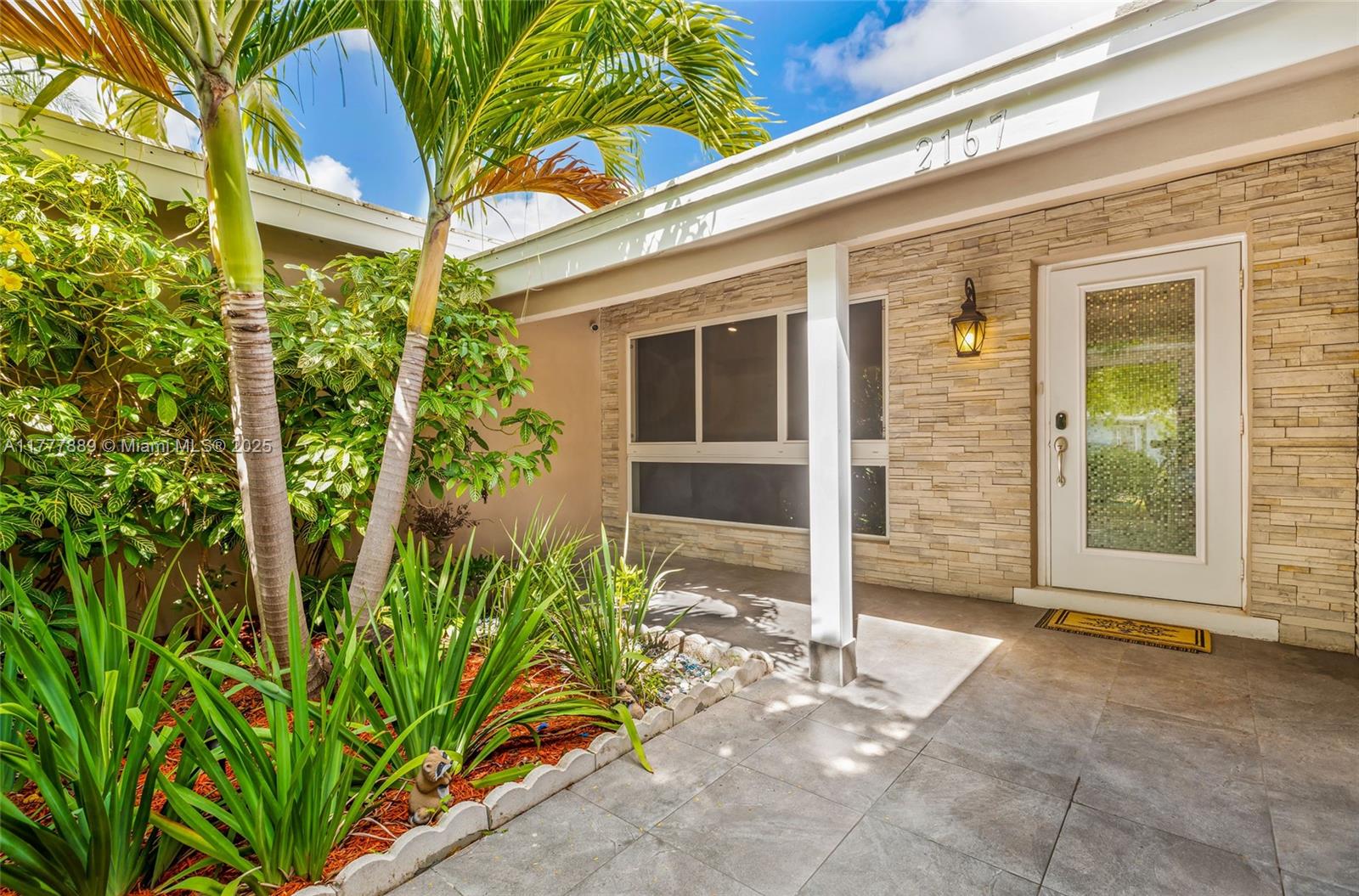 IMPERIAL POINT 2 SEC - Residential