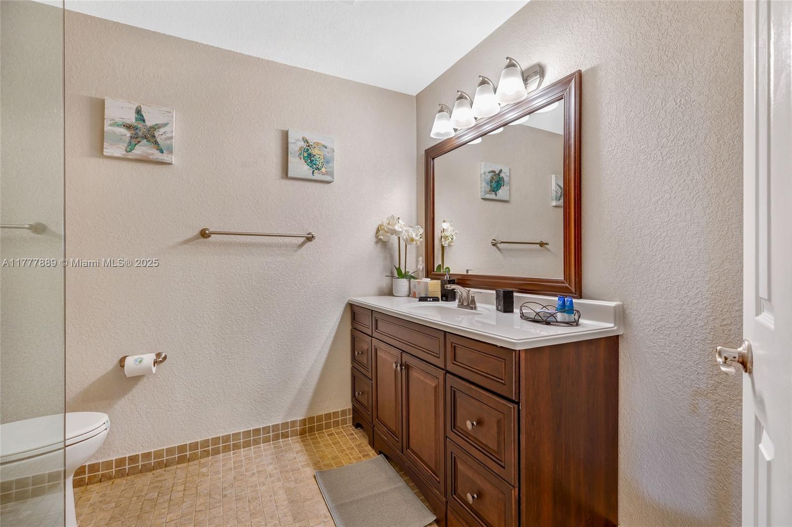 IMPERIAL POINT 2 SEC - Residential