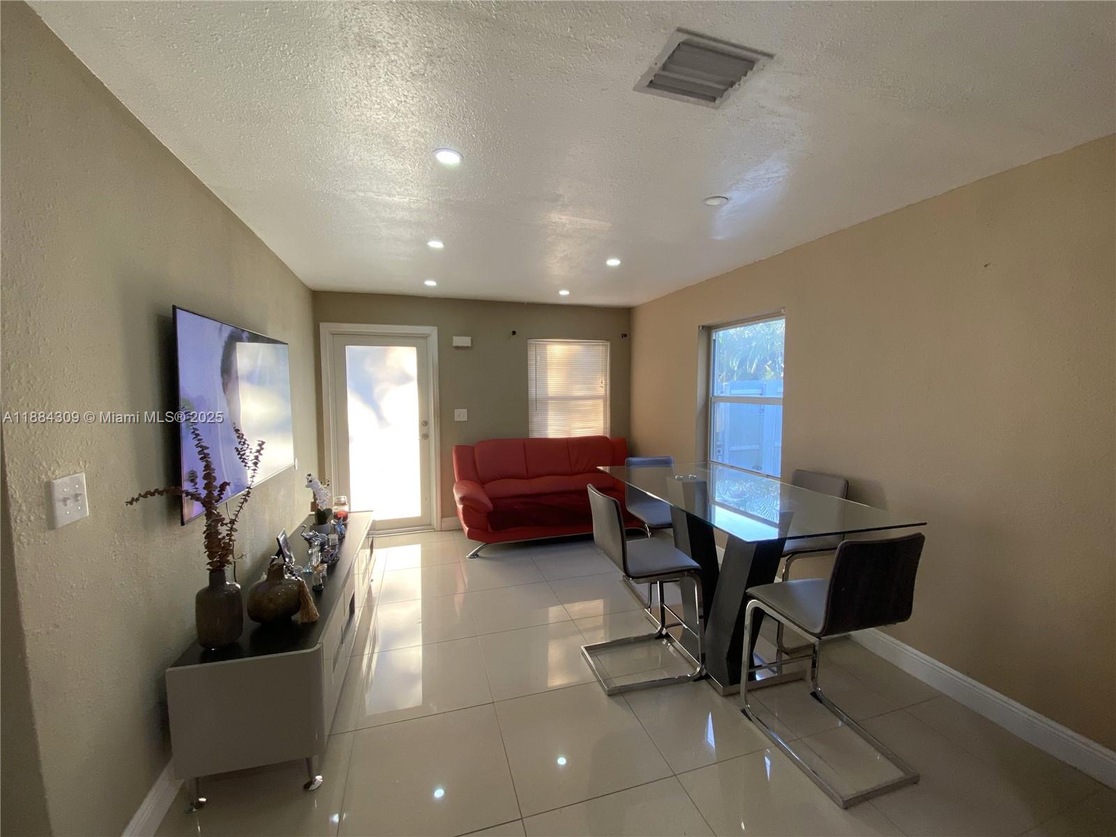 BUNCHE PARK - Residential