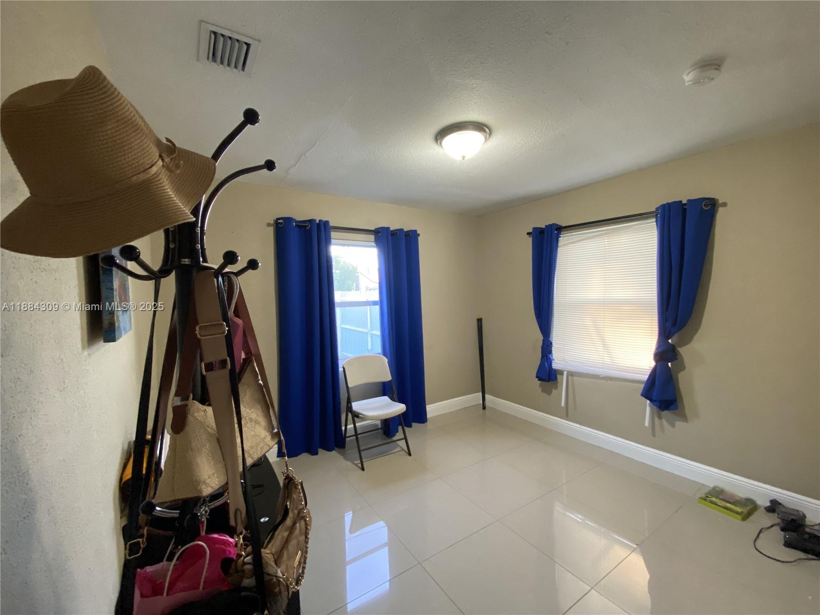BUNCHE PARK - Residential