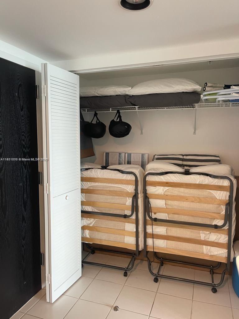 YACHT CLUB AT PORTOFINO C - Residential Lease