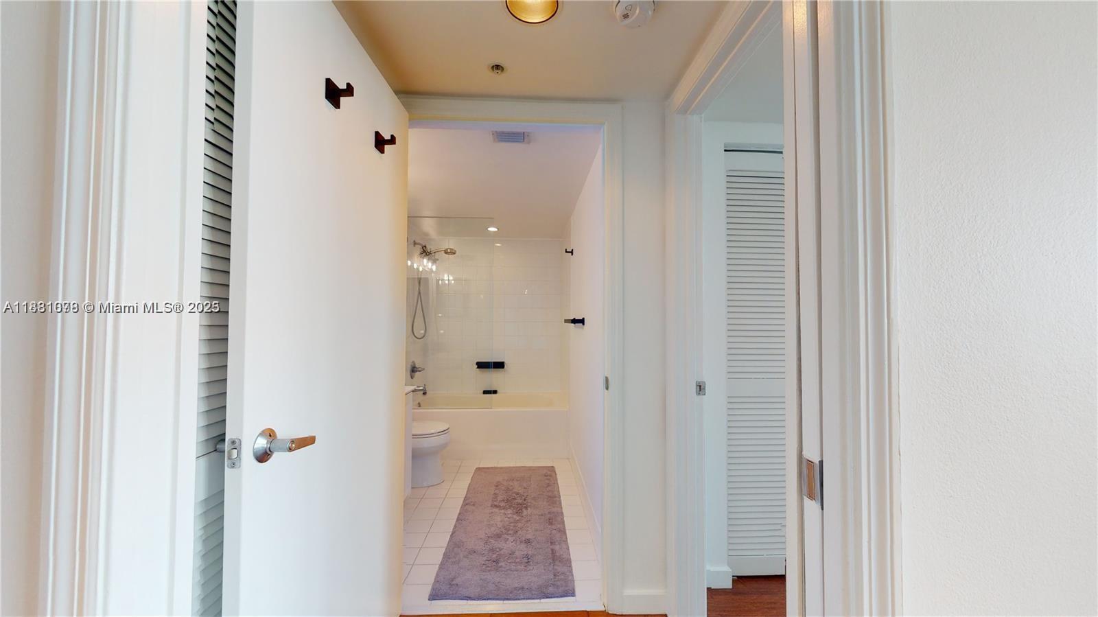YACHT CLUB AT PORTOFINO C - Residential Lease