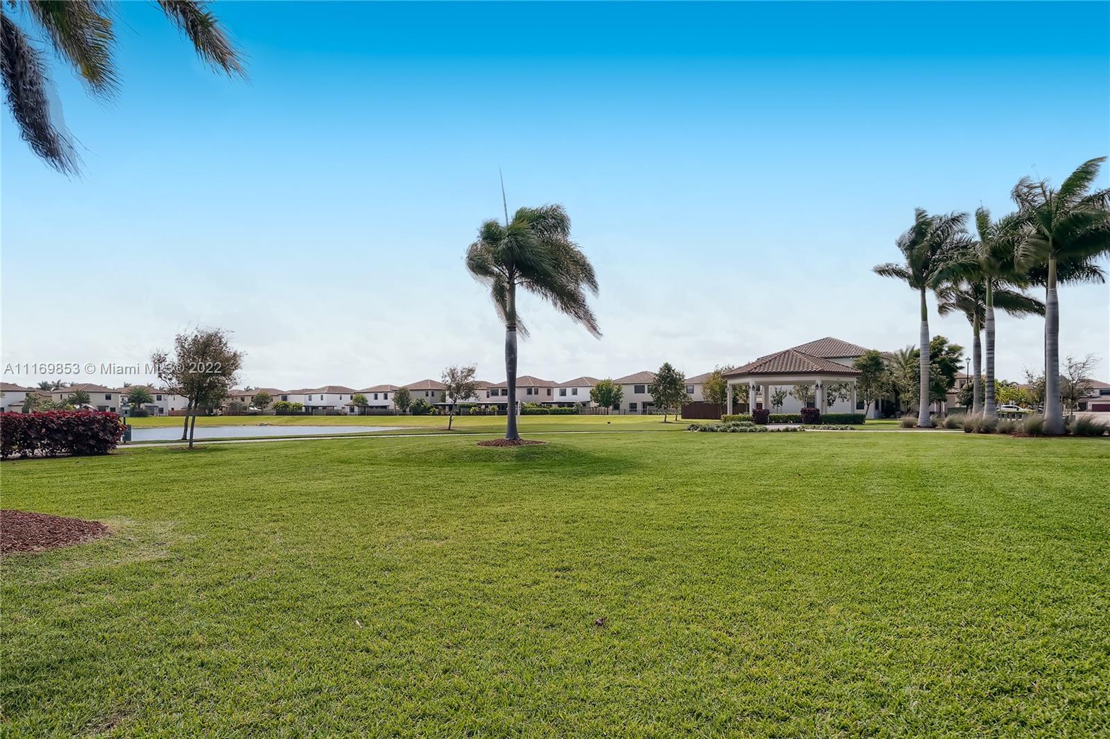 COCO PALM ESTATES - Residential
