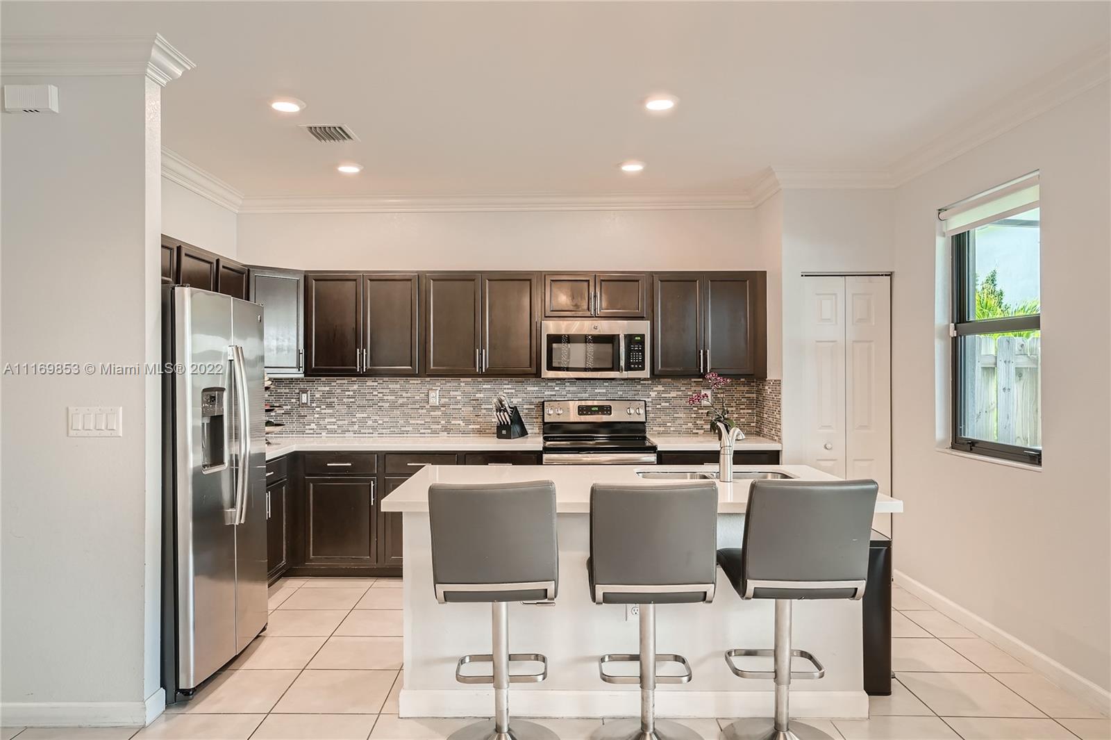 COCO PALM ESTATES - Residential