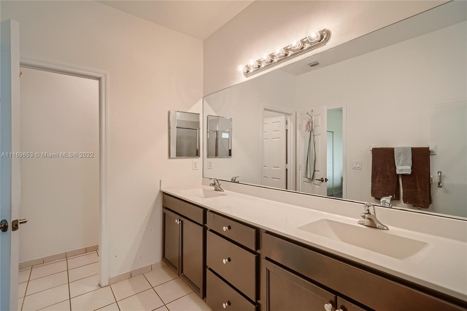 COCO PALM ESTATES - Residential