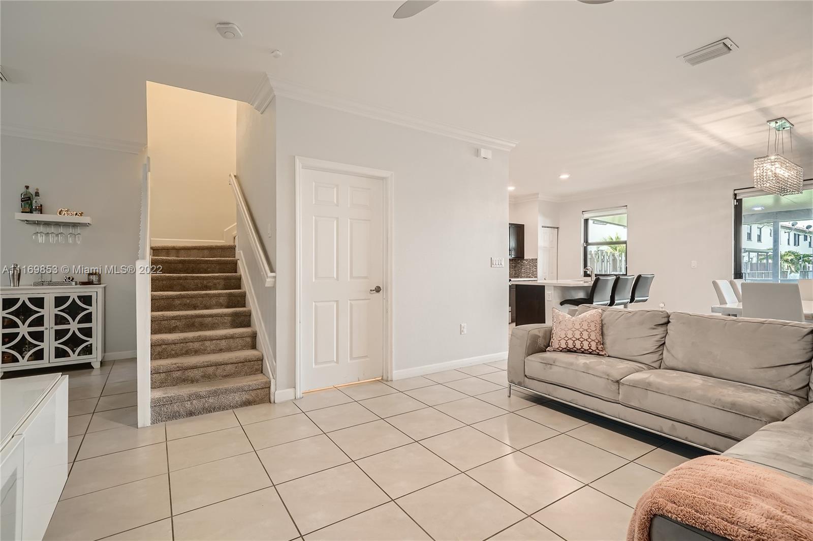 COCO PALM ESTATES - Residential