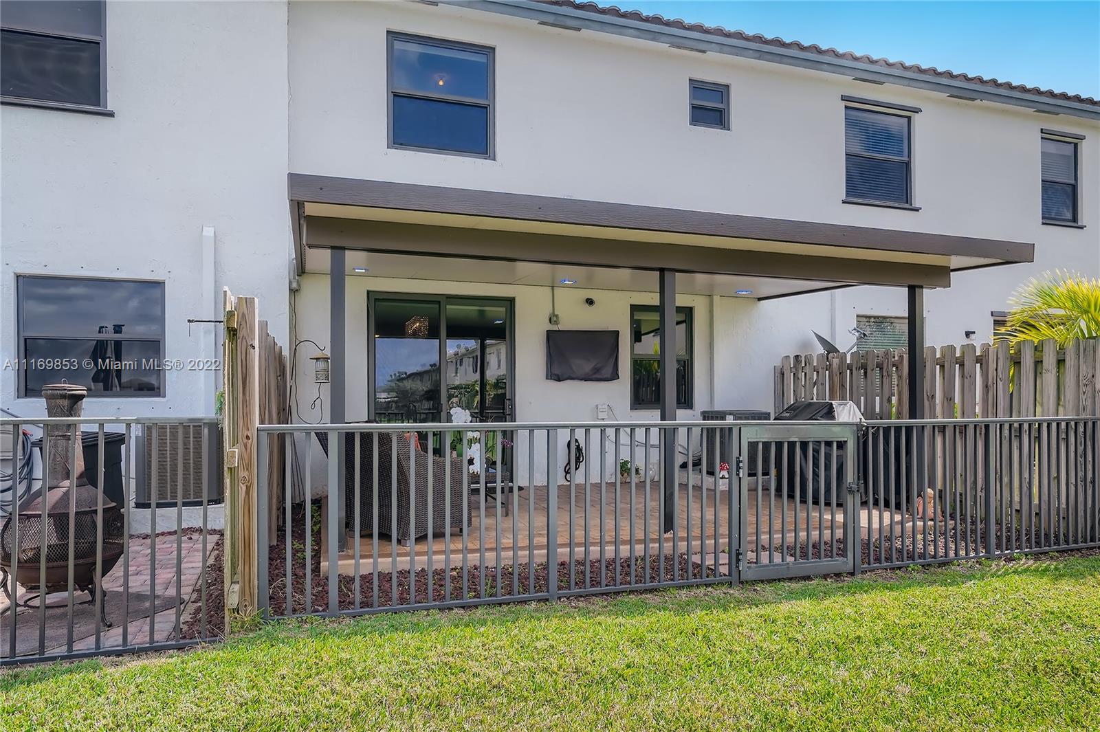 COCO PALM ESTATES - Residential