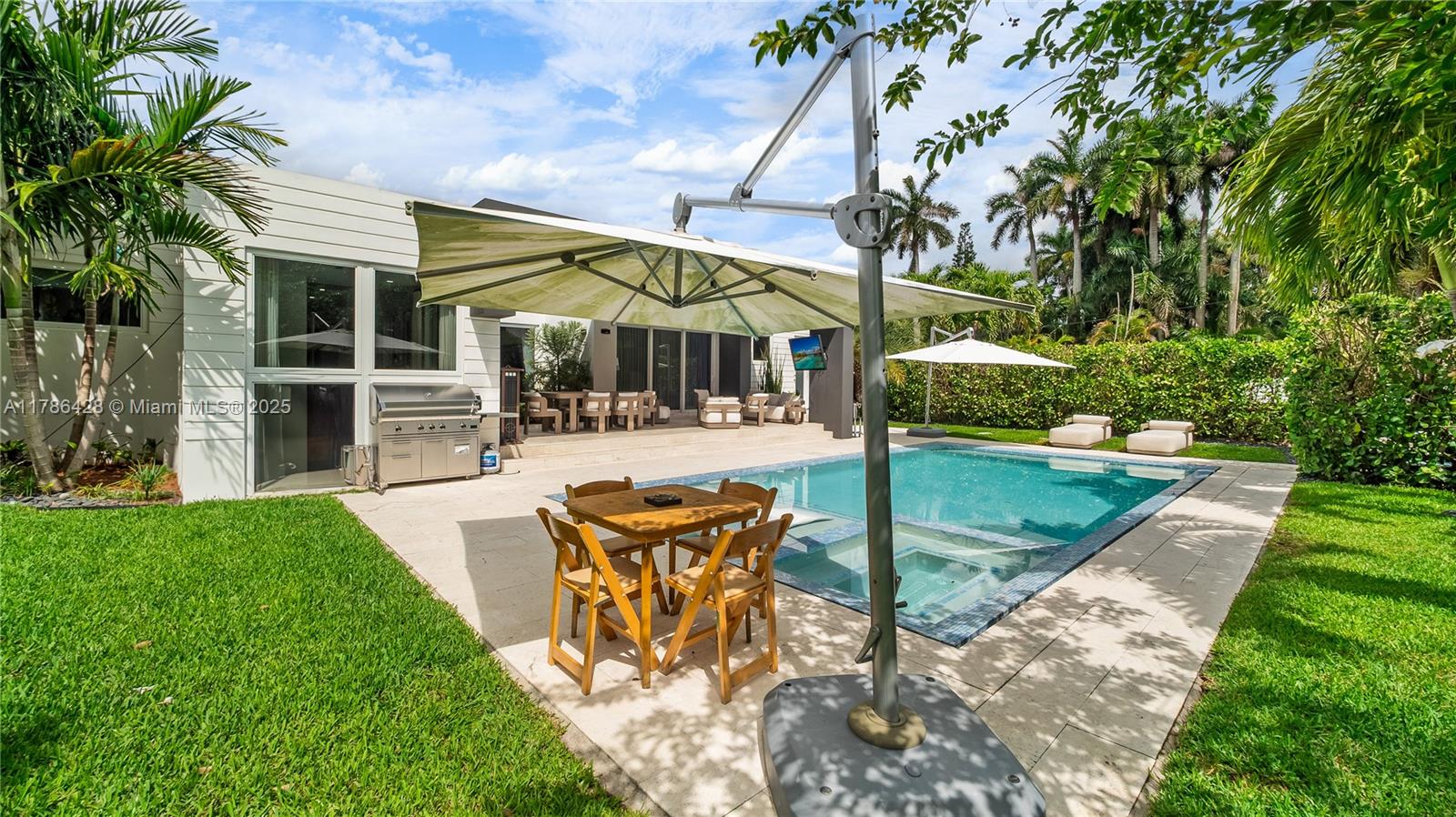 MIAMI SHORES ESTATES - Residential