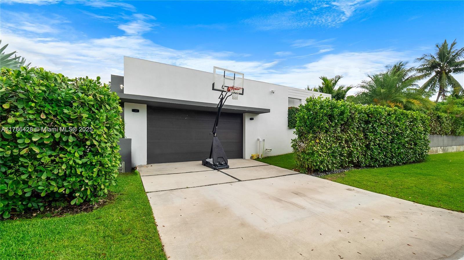 MIAMI SHORES ESTATES - Residential