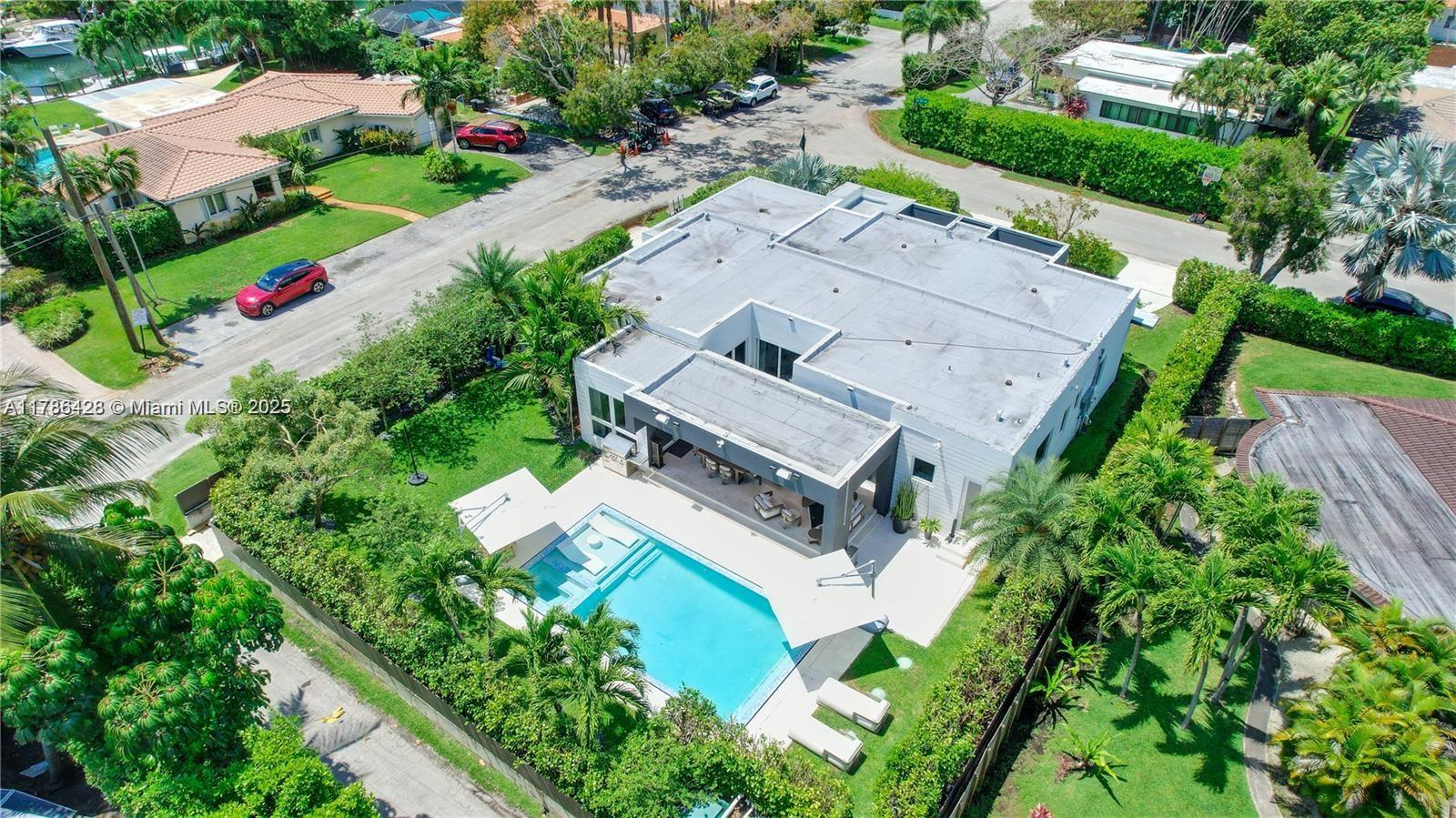 MIAMI SHORES ESTATES - Residential