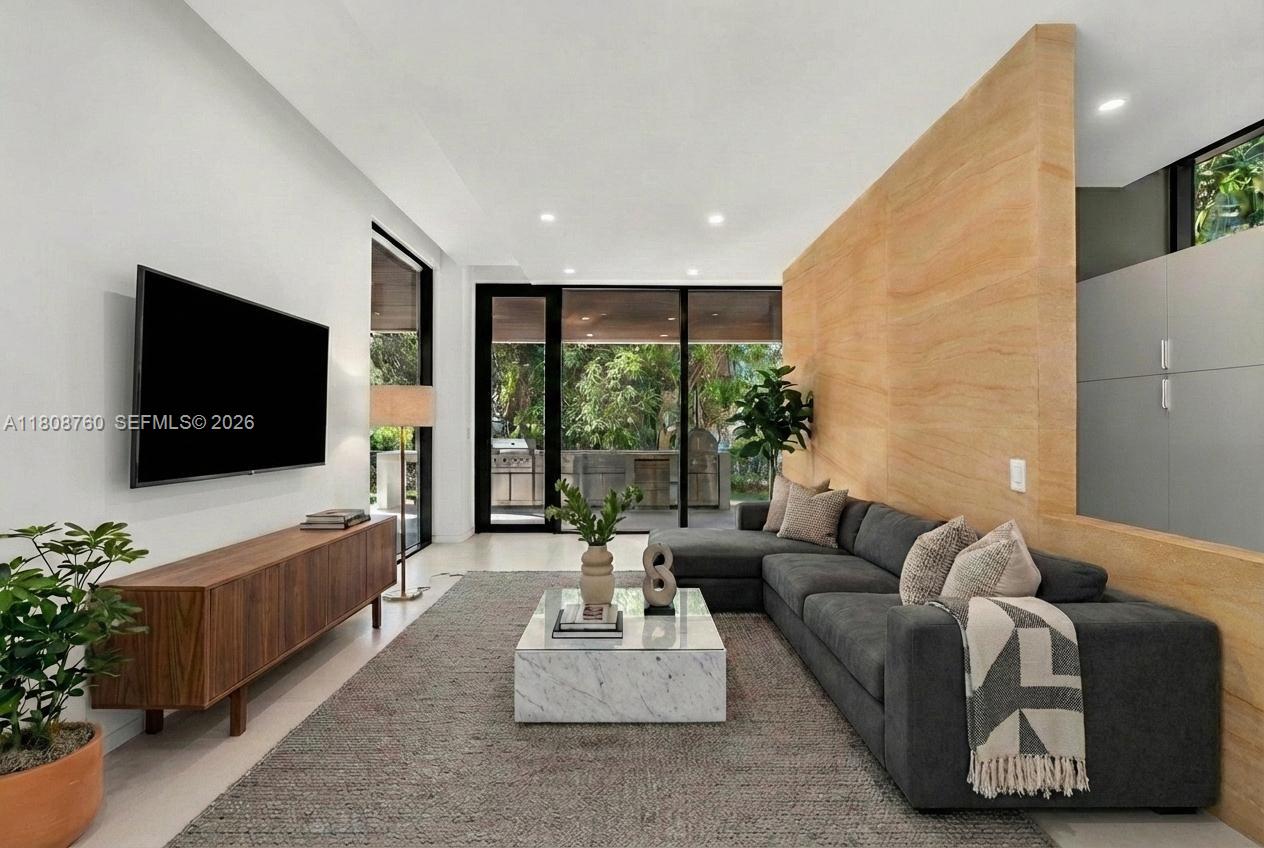 HOLLEMAN PARK - Residential