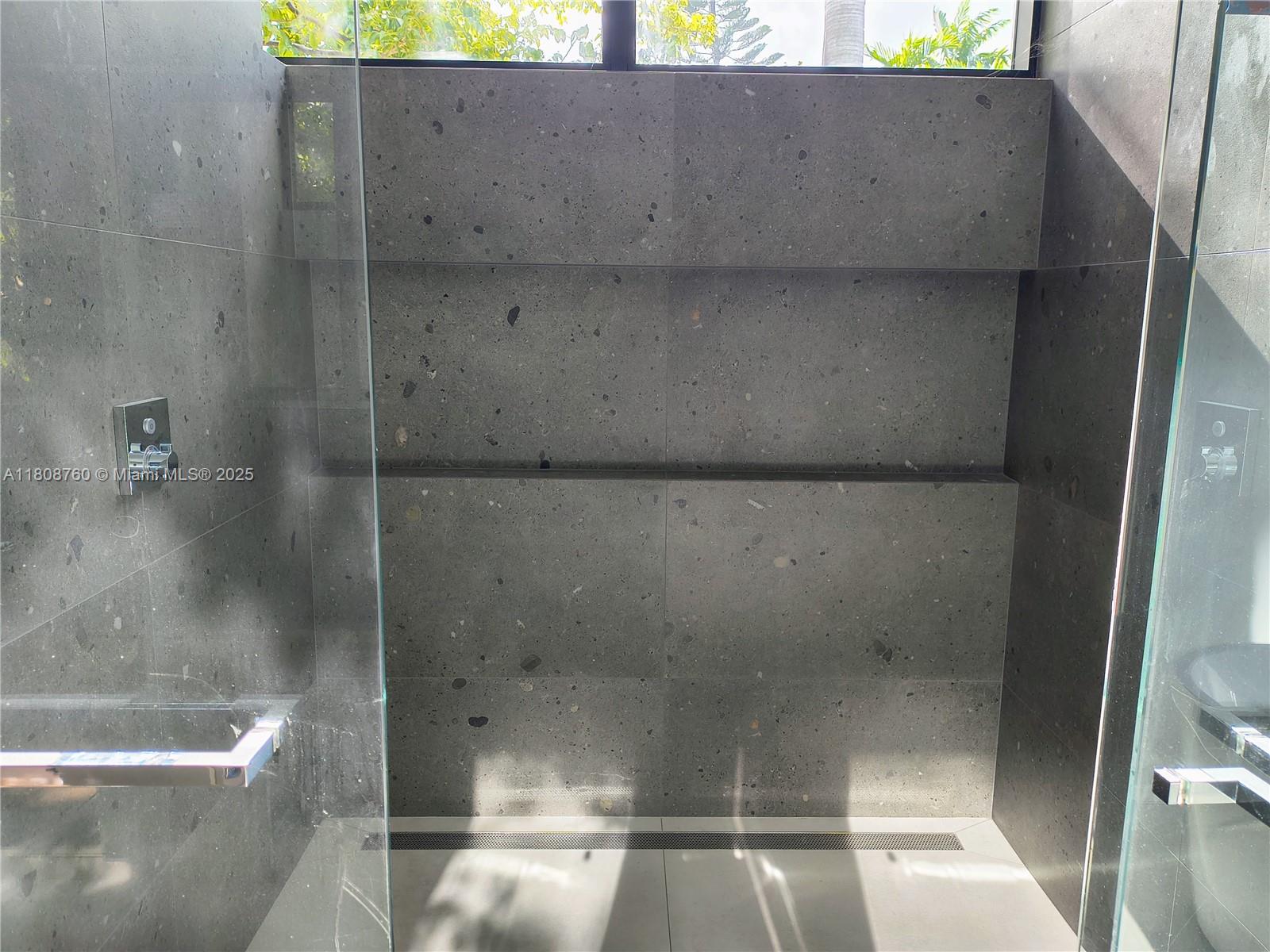 HOLLEMAN PARK - Residential