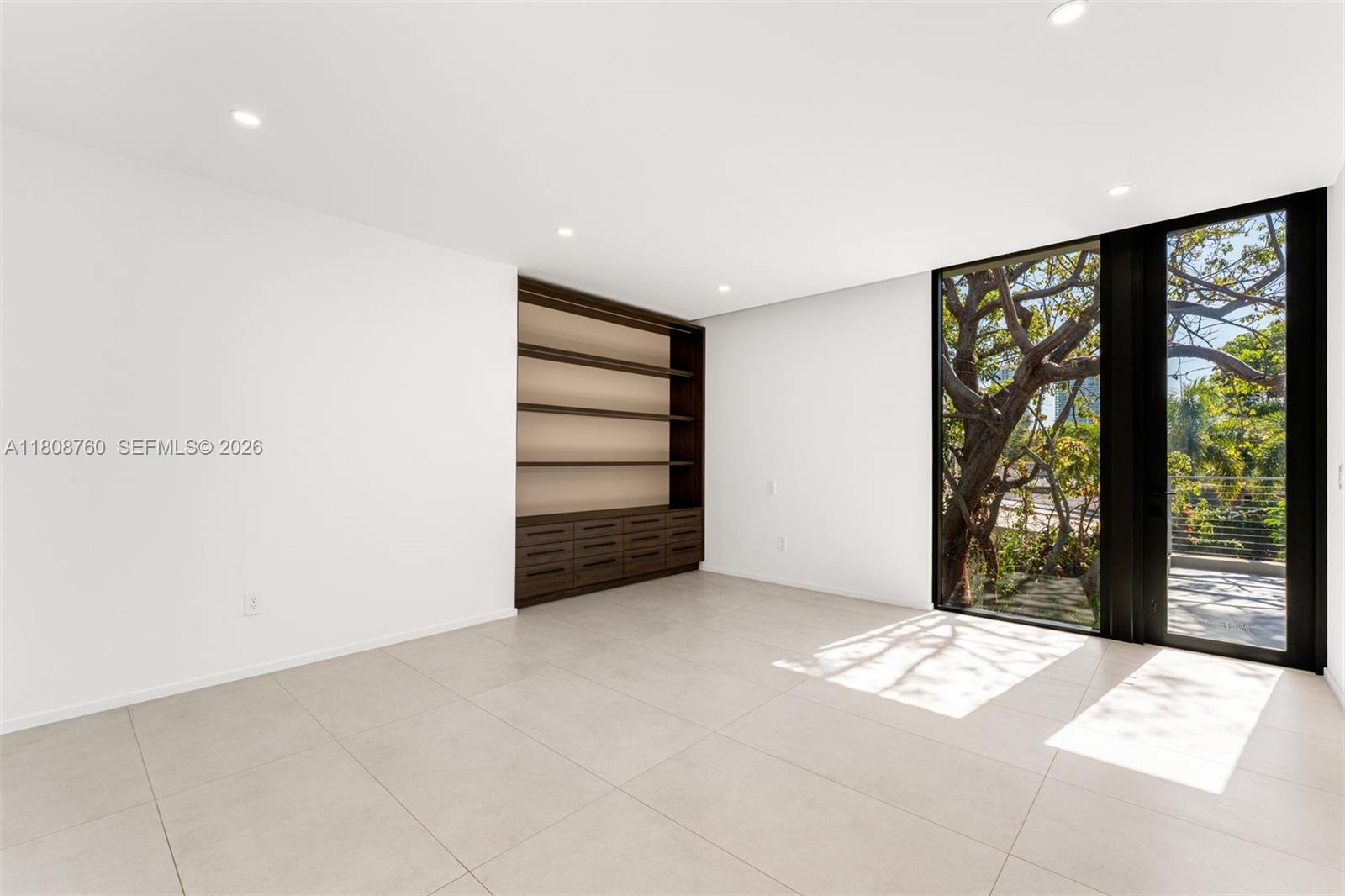 HOLLEMAN PARK - Residential