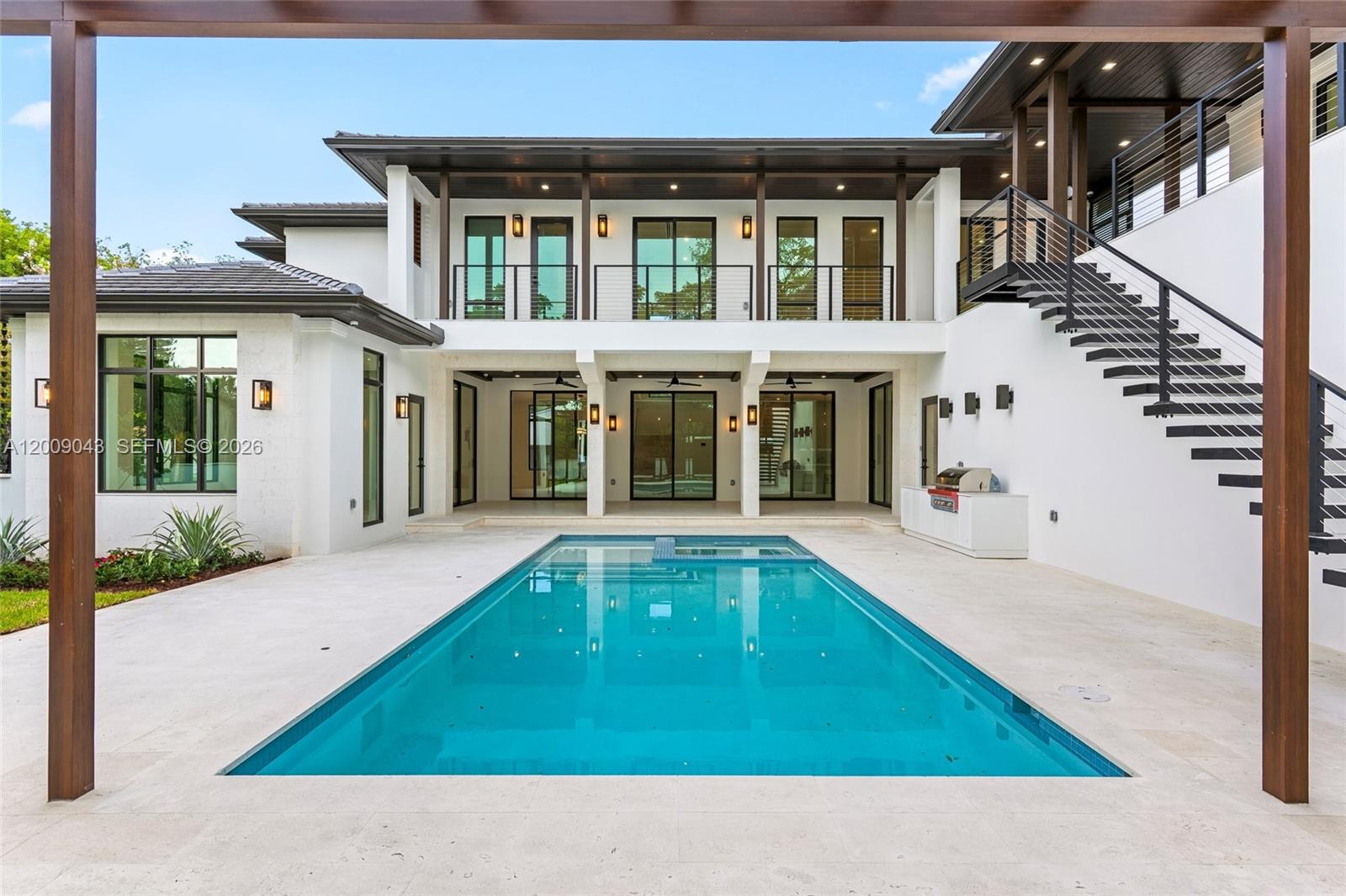 CORAL ESTATES - Residential