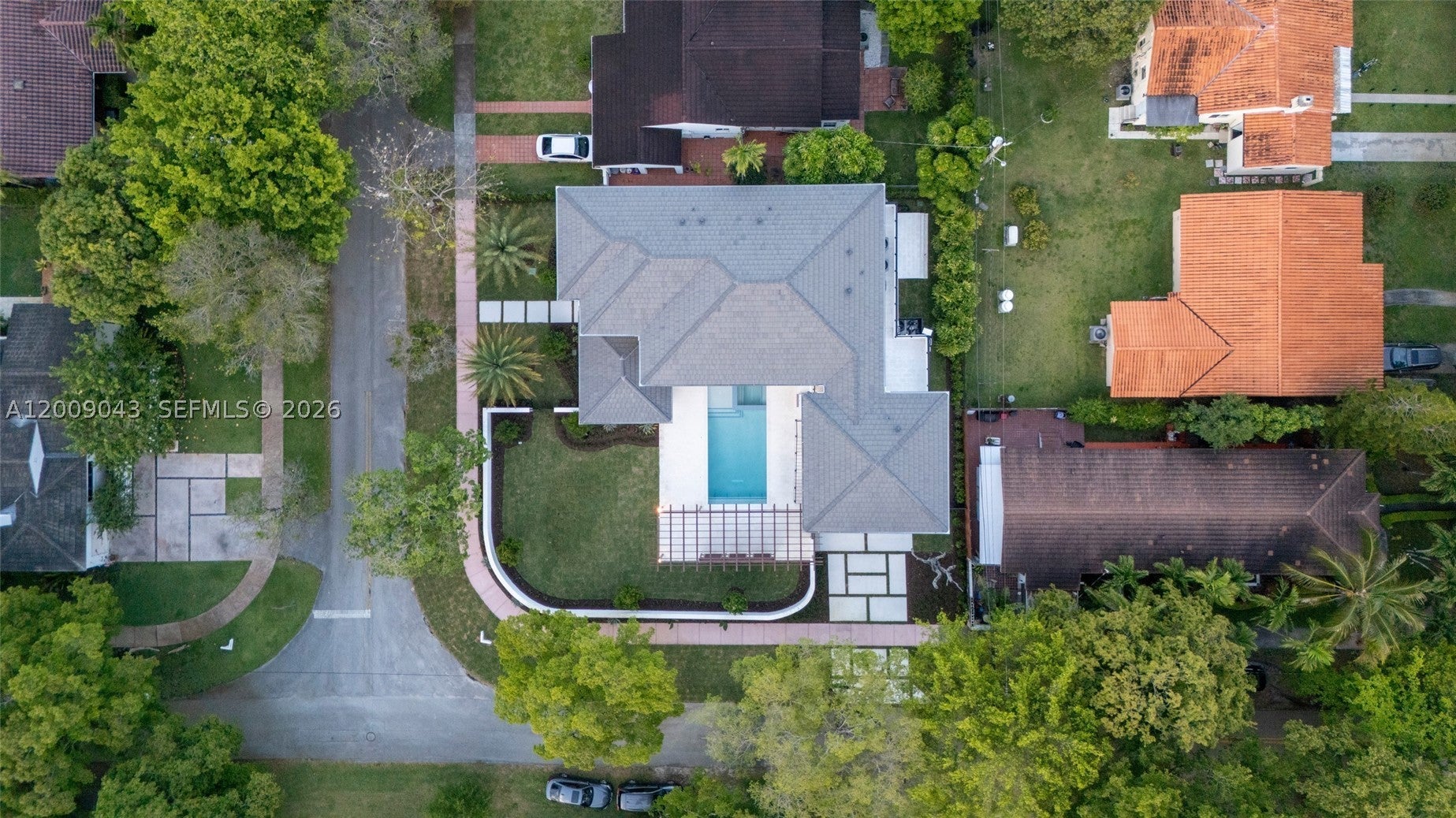 730 Zamora Ave