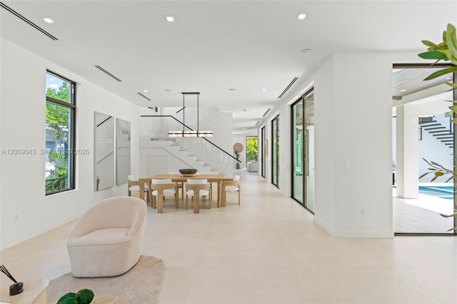 CORAL ESTATES - Residential