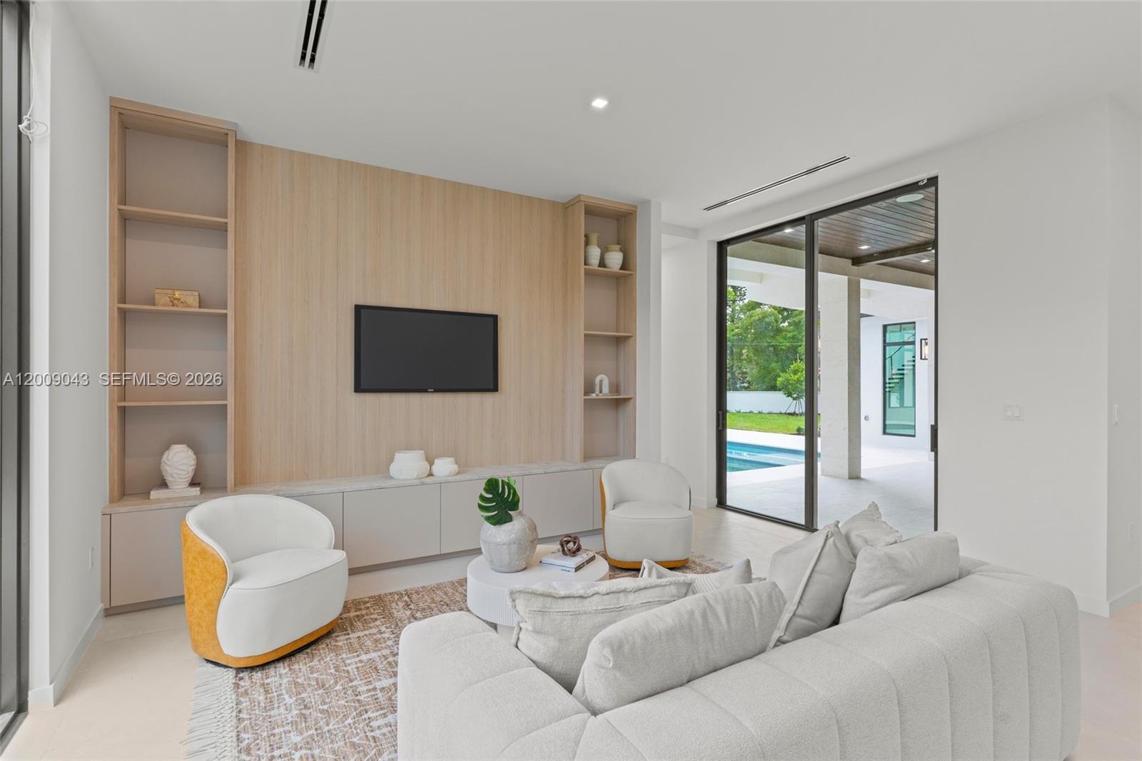 CORAL ESTATES - Residential