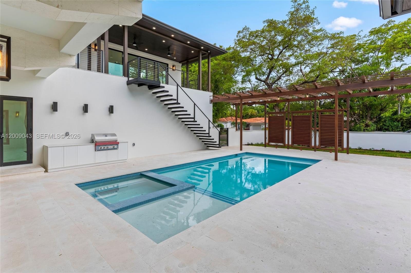 CORAL ESTATES - Residential