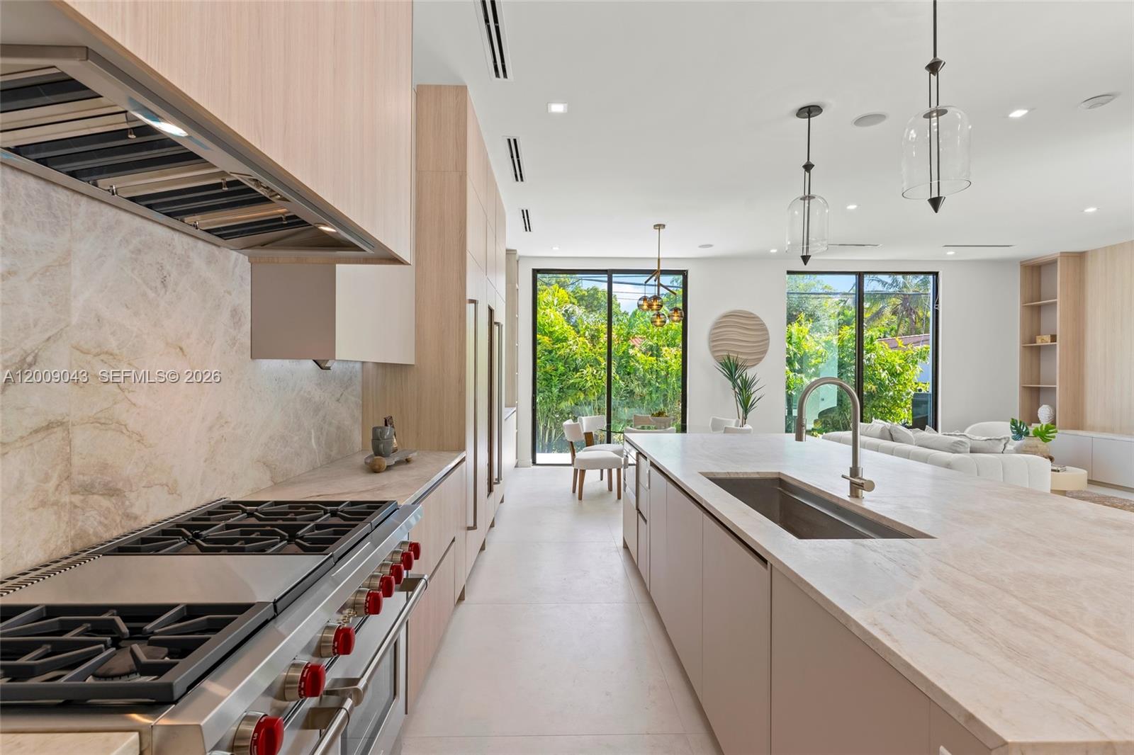 CORAL ESTATES - Residential