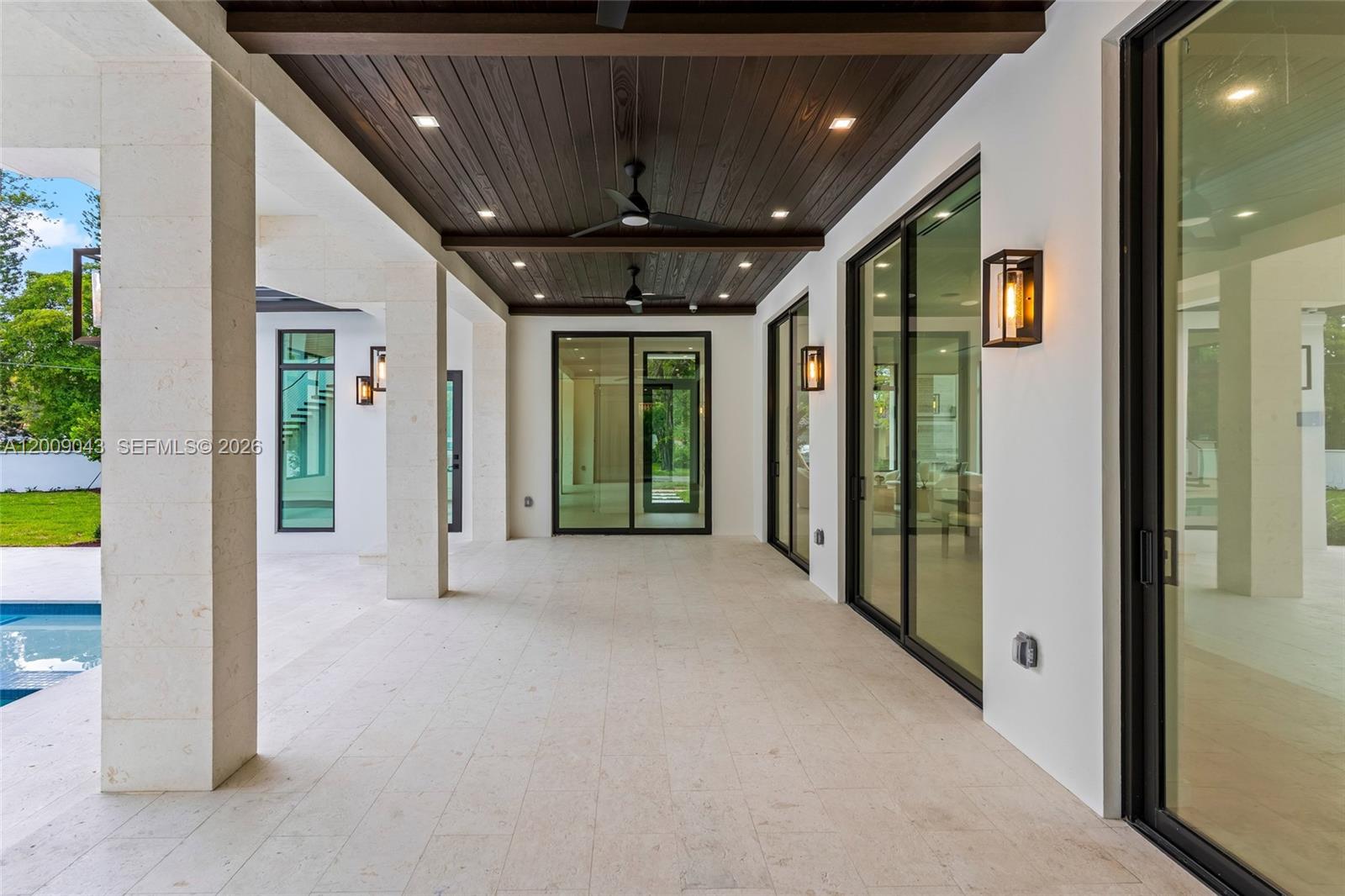 CORAL ESTATES - Residential